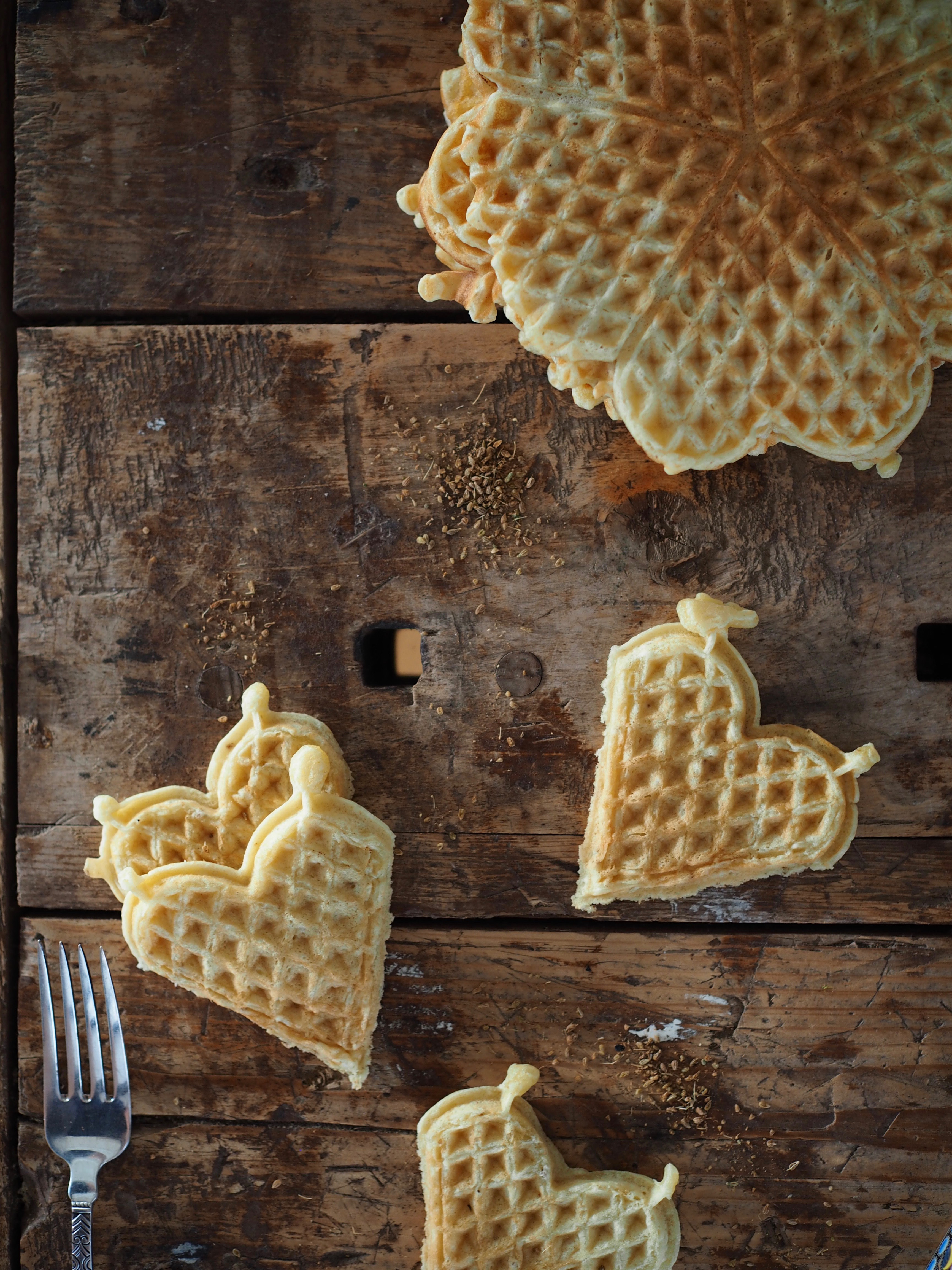 Norwegian Waffles with Aniseed