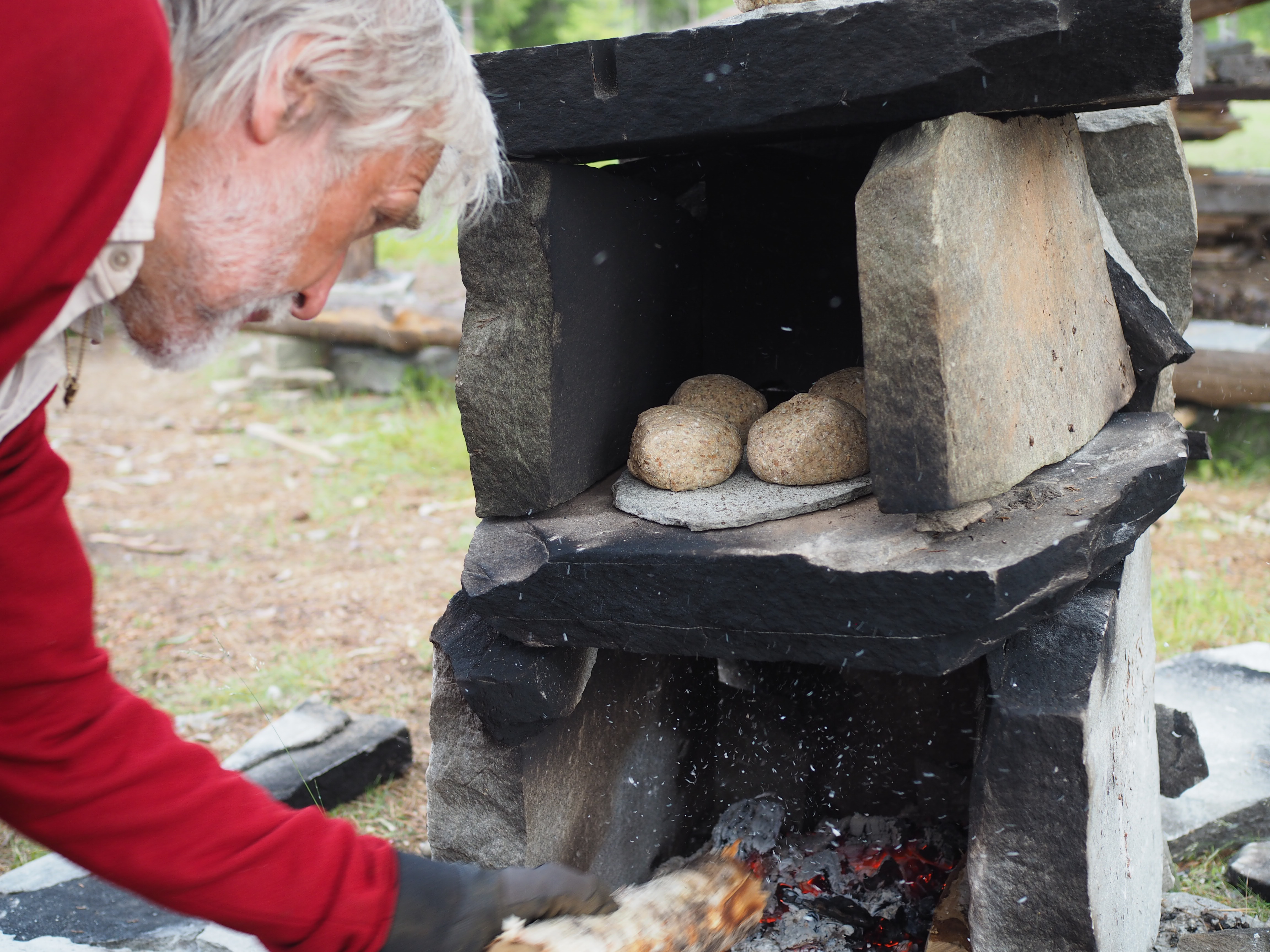Viking Plankefisk and Rye Bread