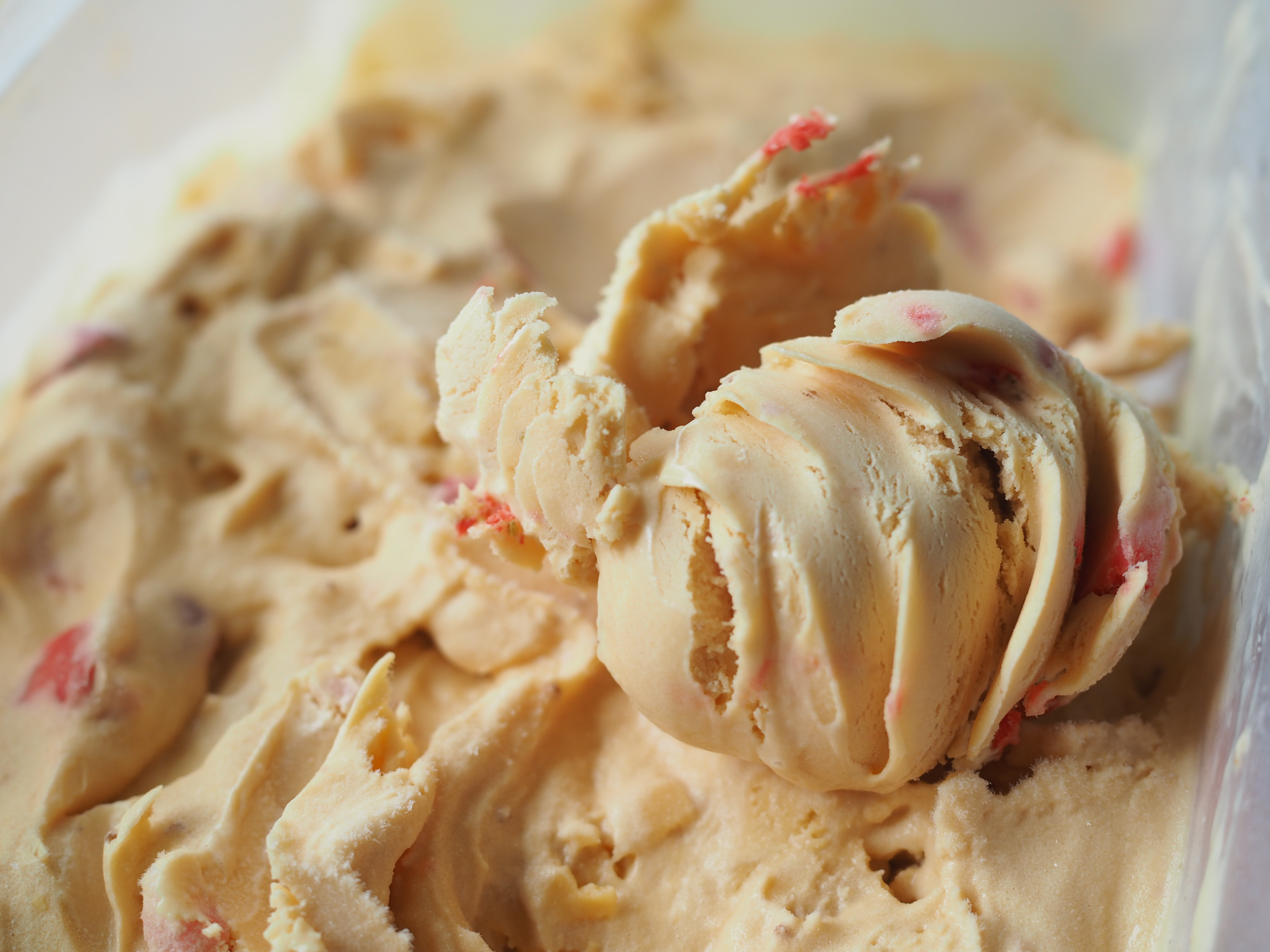 Roasted Strawberry and Lemon Ice Cream