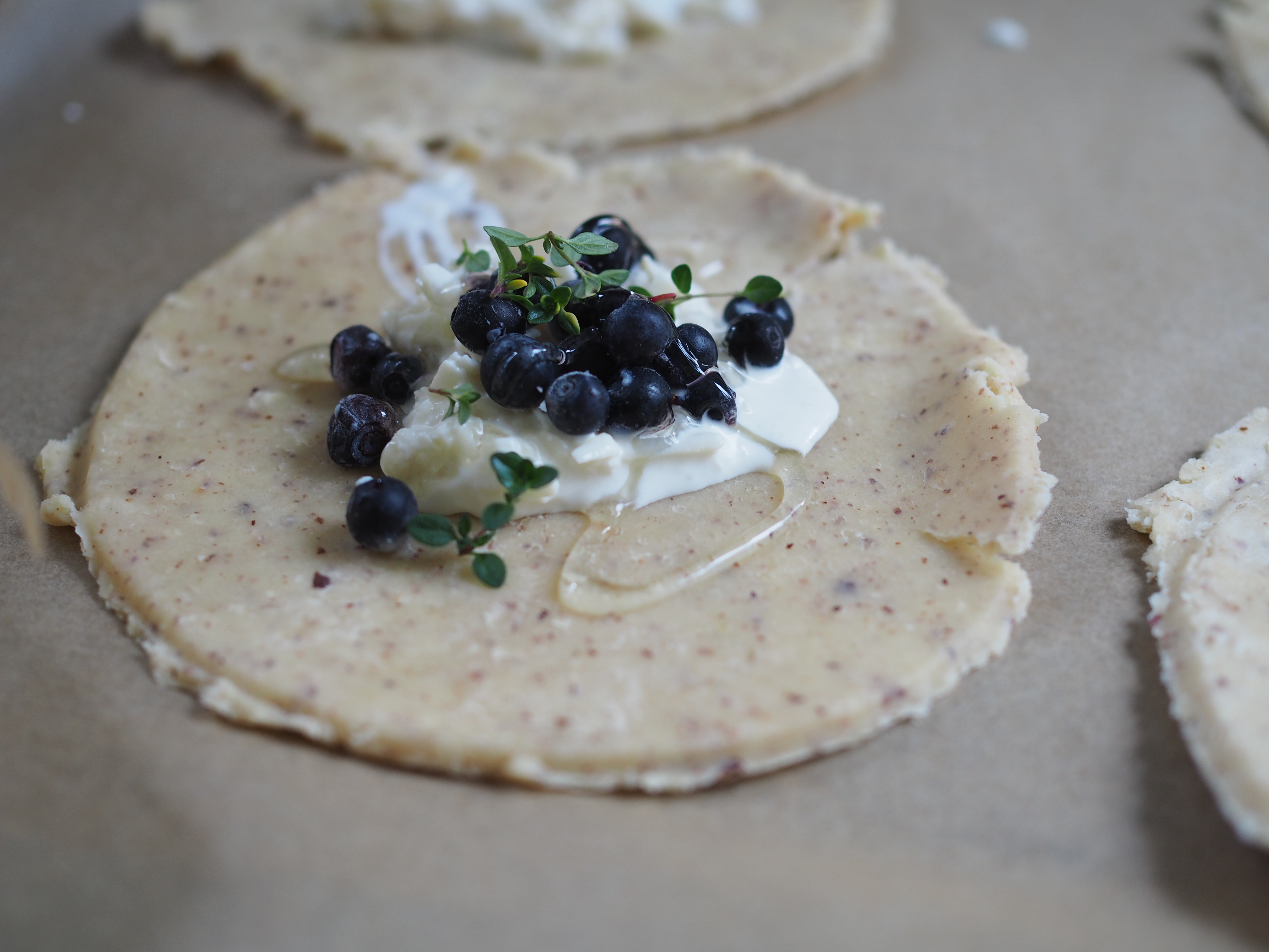 Savory Berry Tartlets (Velsmakende Baerpai)