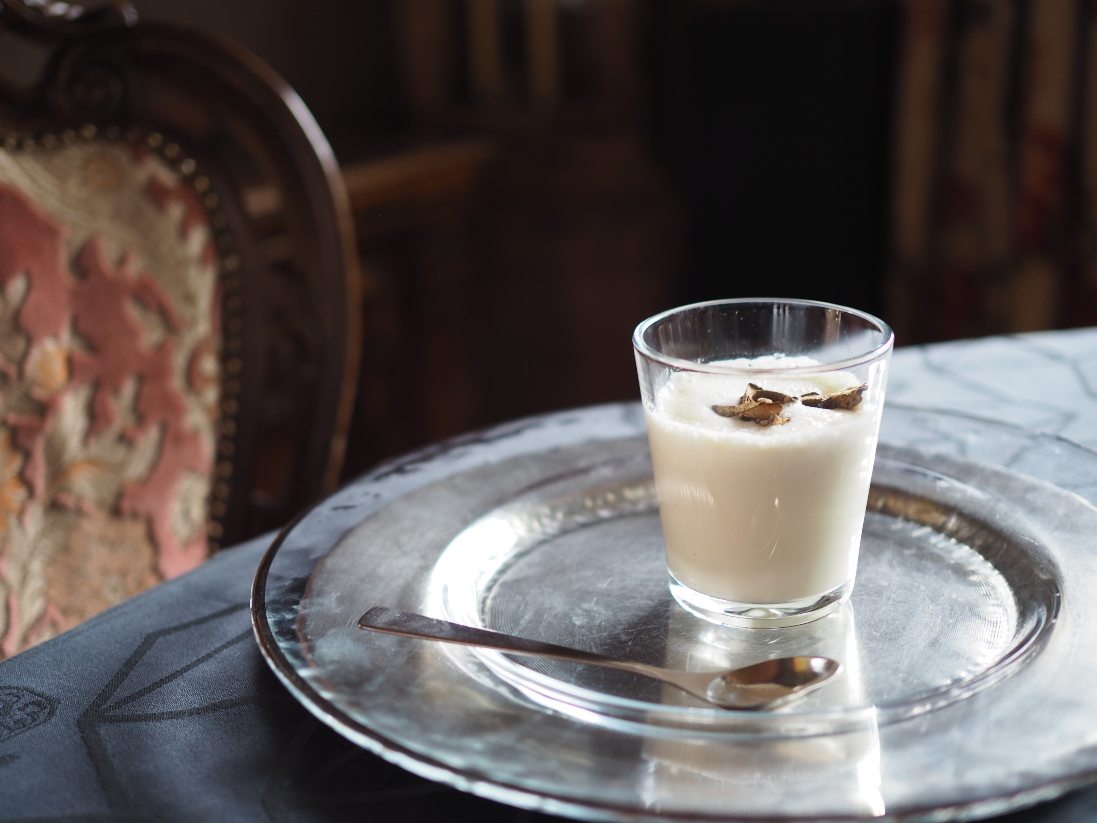 Jordskokksuppe (Creamy Jerusalem Artichoke Soup)
