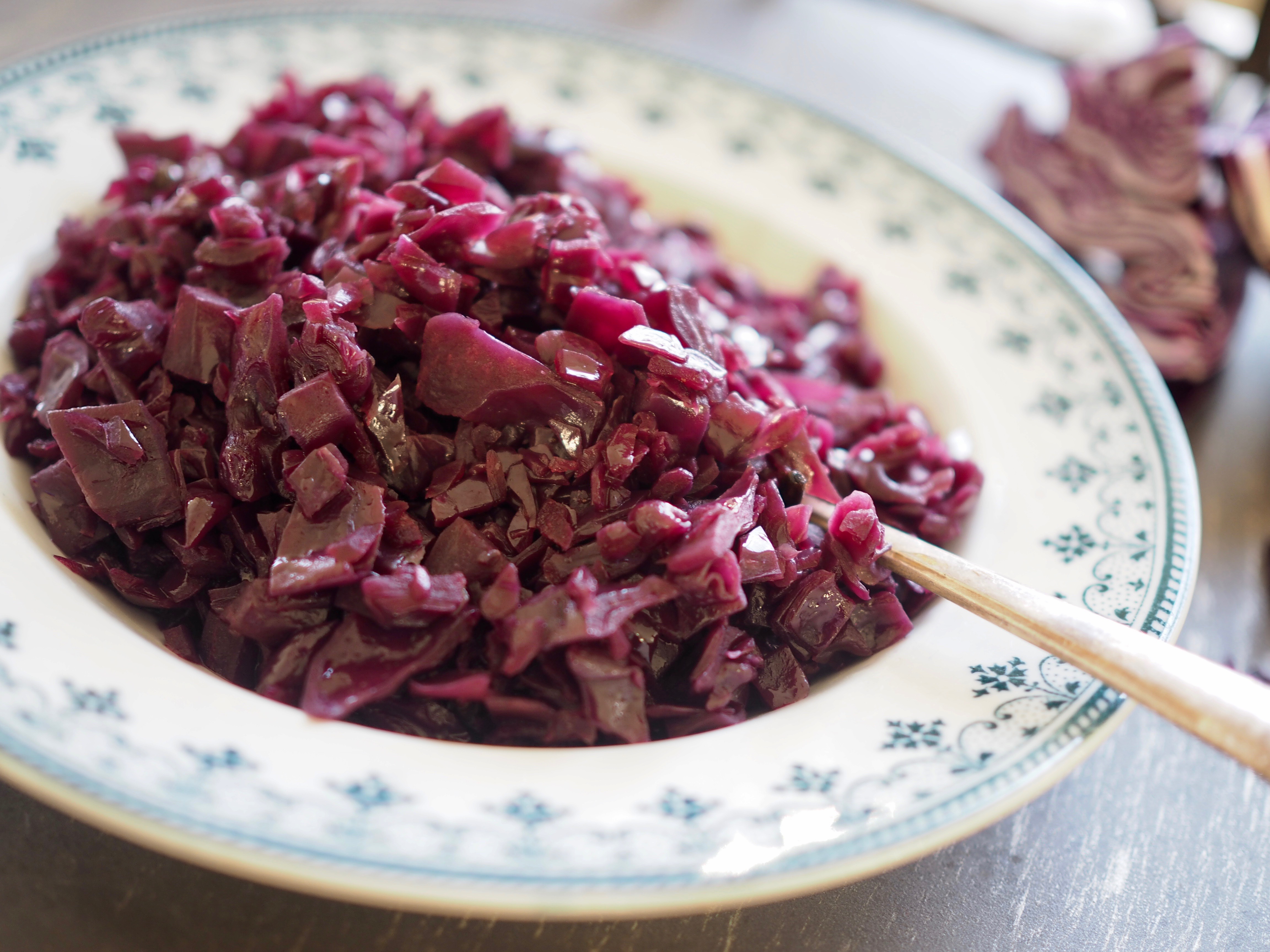 Rødkål (Norwegian Braised Red Cabbage)