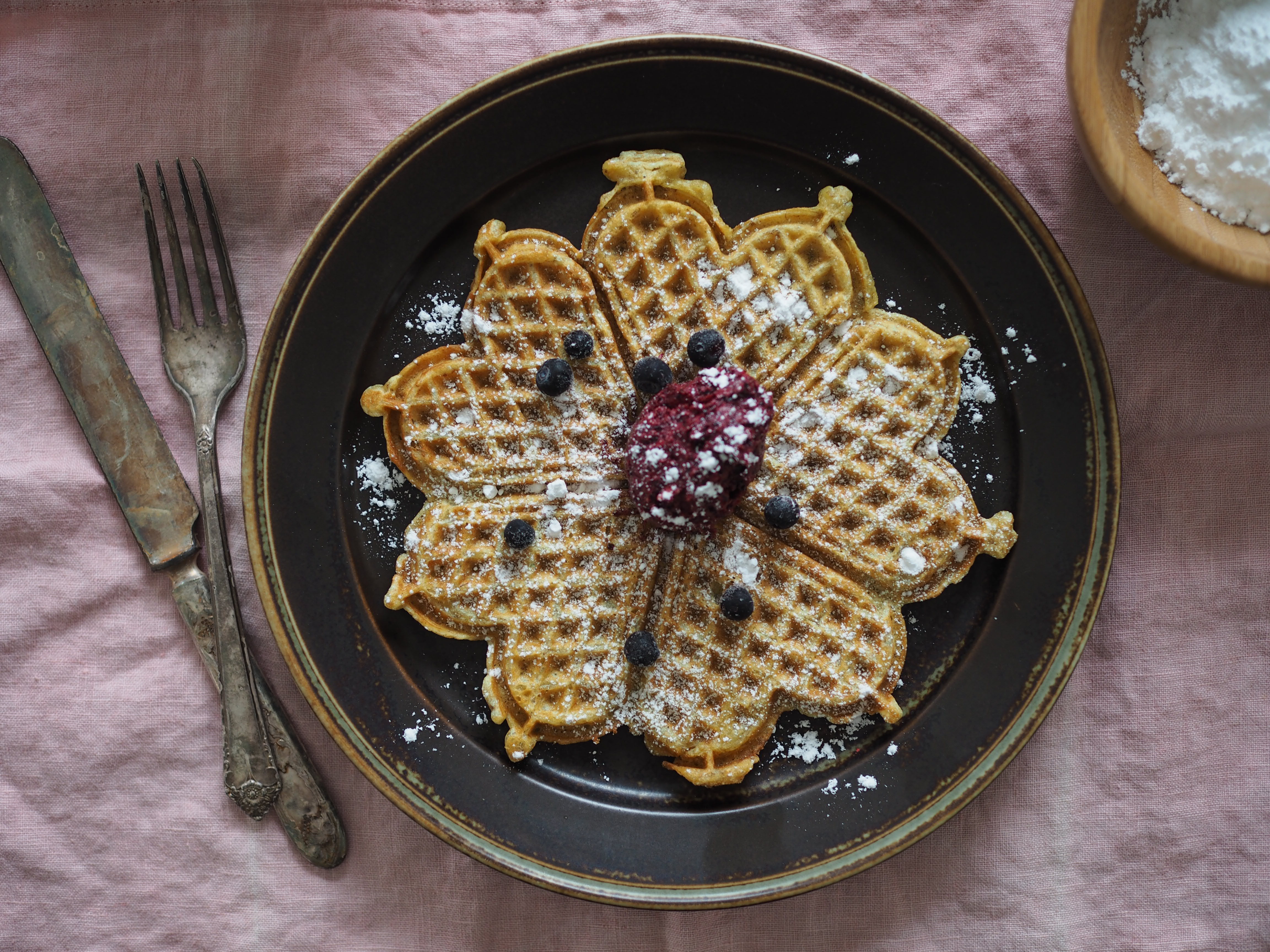 Rye Waffles with Wild Blueberry Butter (Rug Vafler med Blåbær Smør)