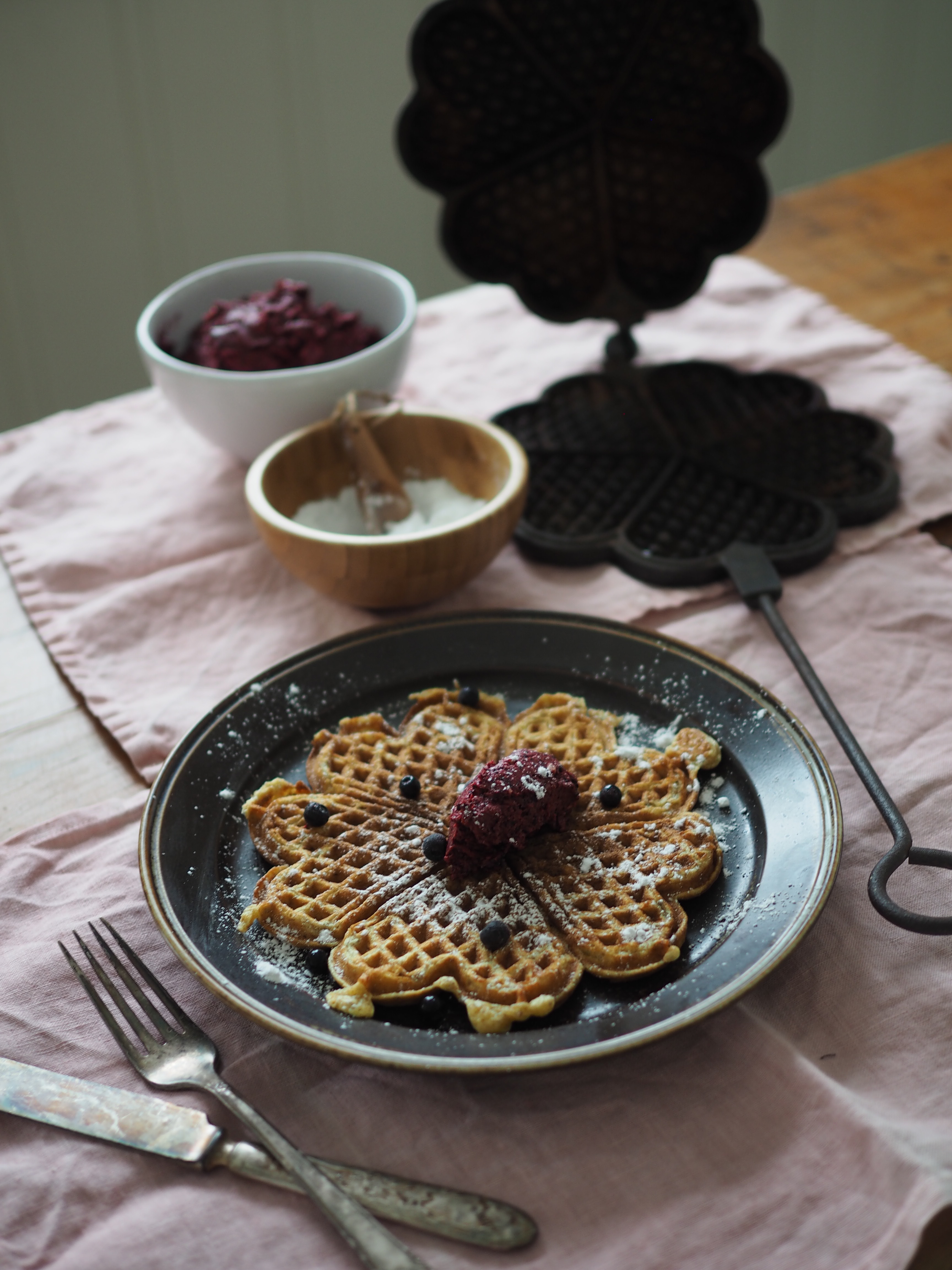 Rye Waffles with Wild Blueberry Butter (Rug Vafler med Blåbær Smør)