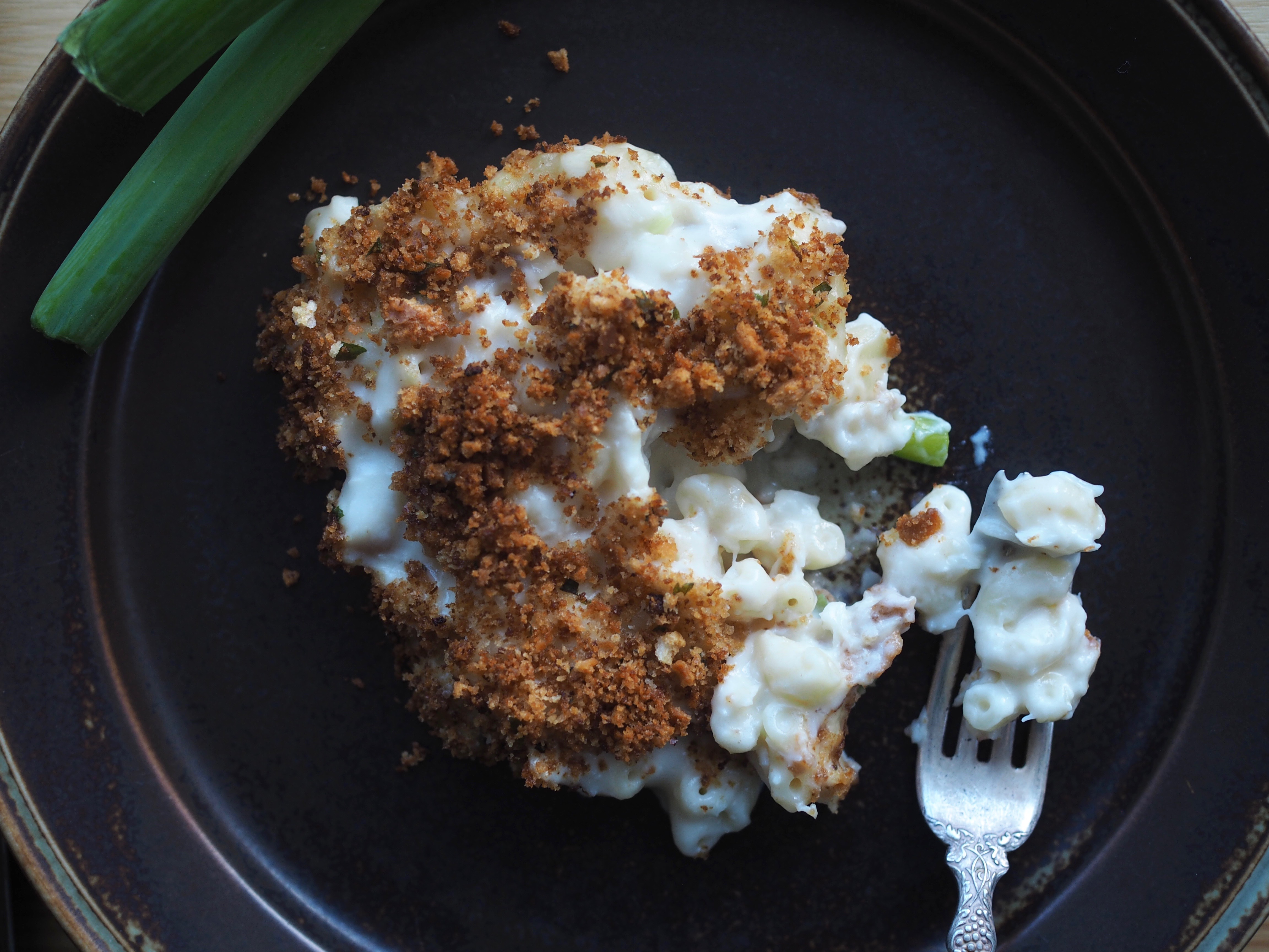 Norwegian Fiskegrateng (Fish & Macaroni Casserole with Garlicky Breadcrumbs)