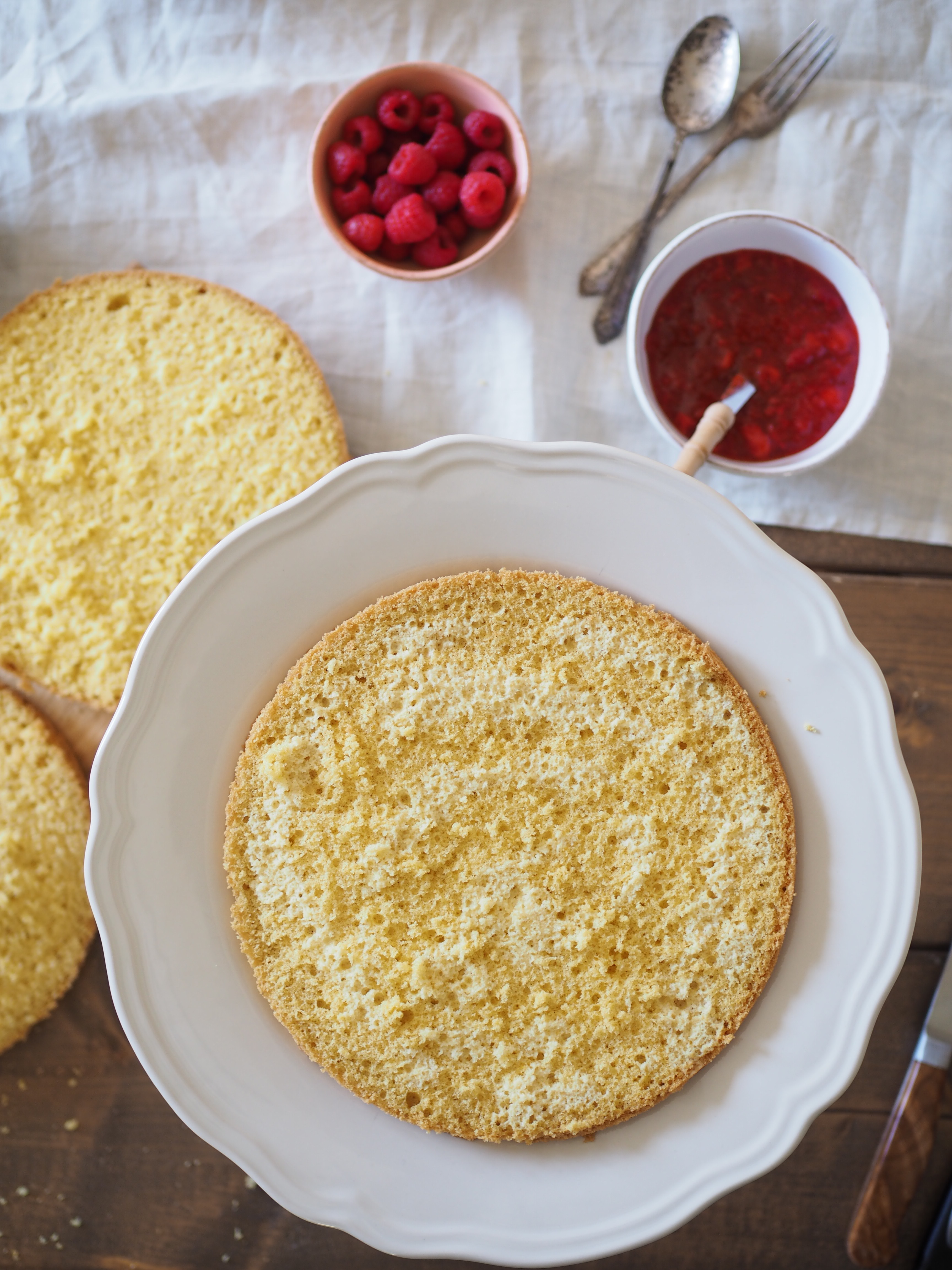 Bløtkake (Norwegian Cream Cake)