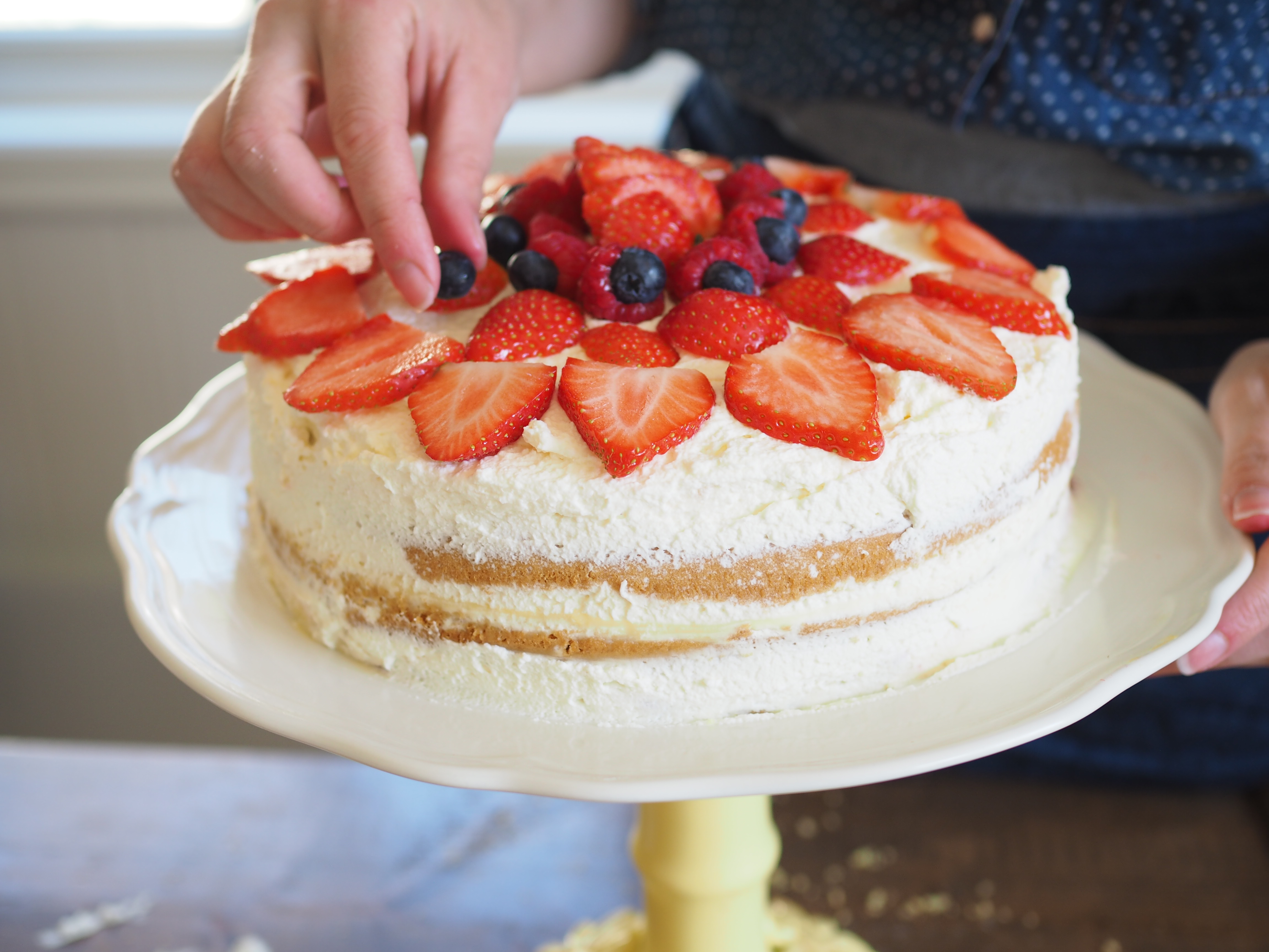 Bløtkake (Norwegian Cream Cake)