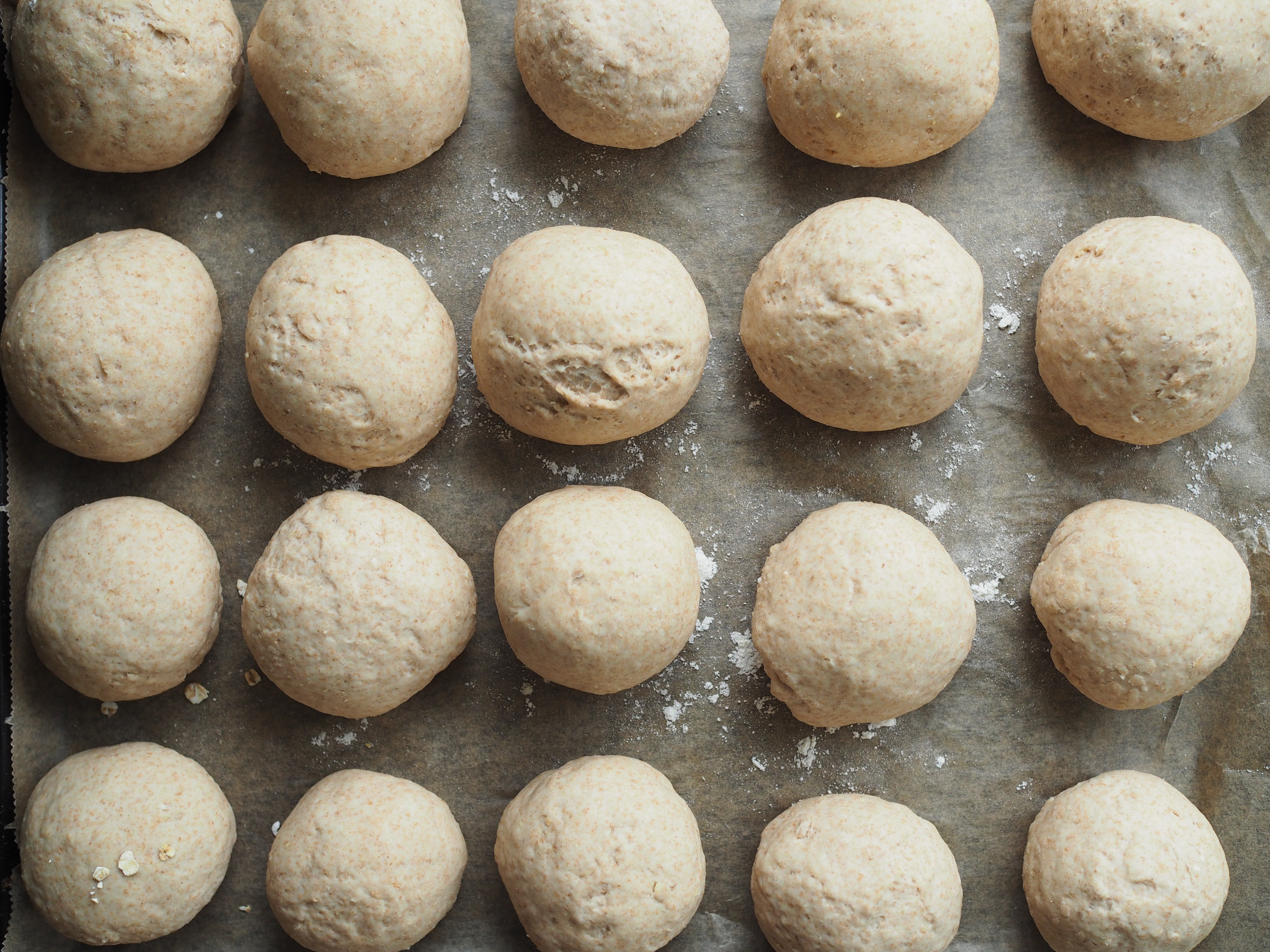 Norwegian Crusty Rolls with Oats (Rundstykker med Havregryn)