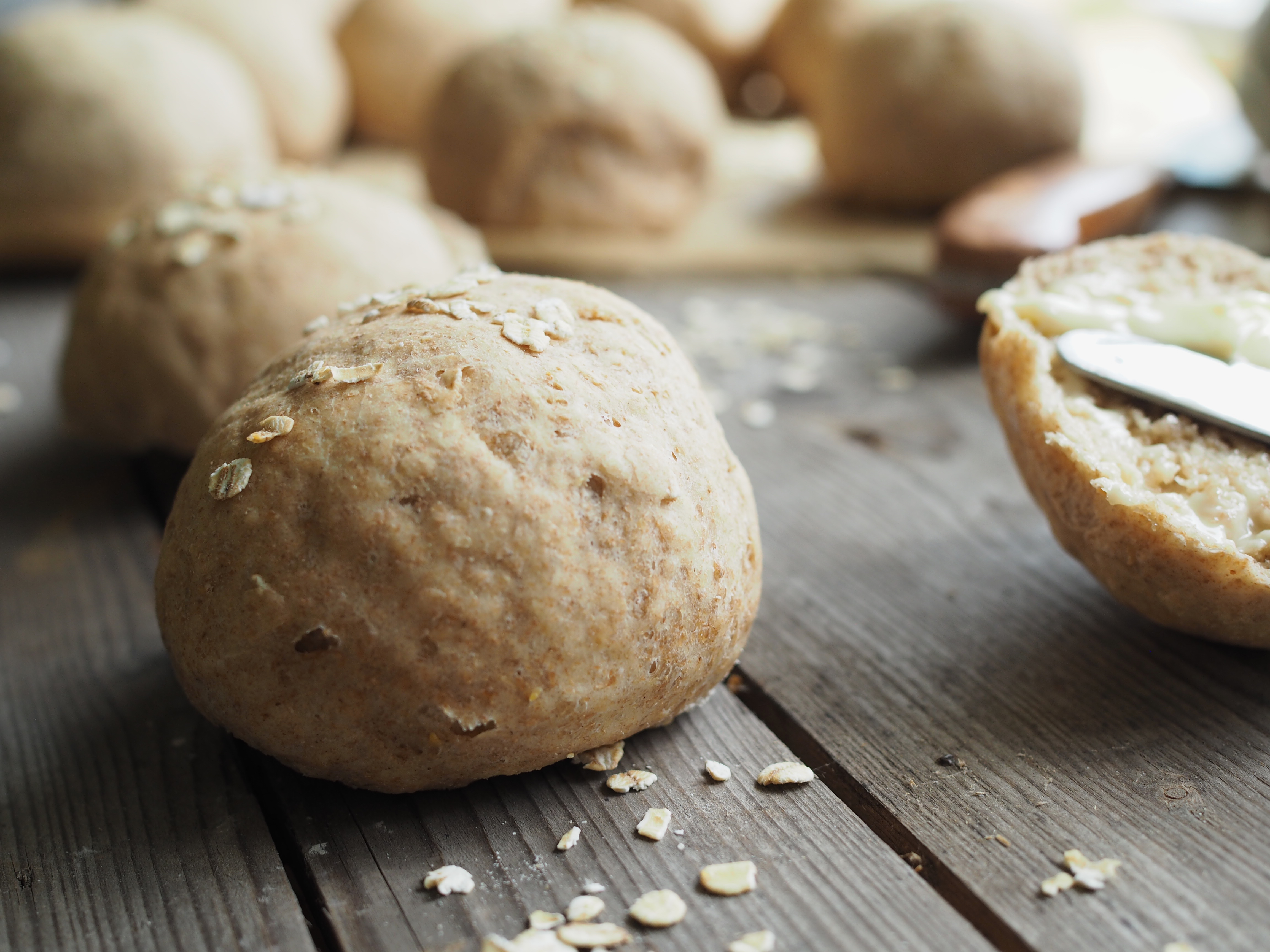 Norwegian Crusty Rolls with Oats (Rundstykker med Havregryn)
