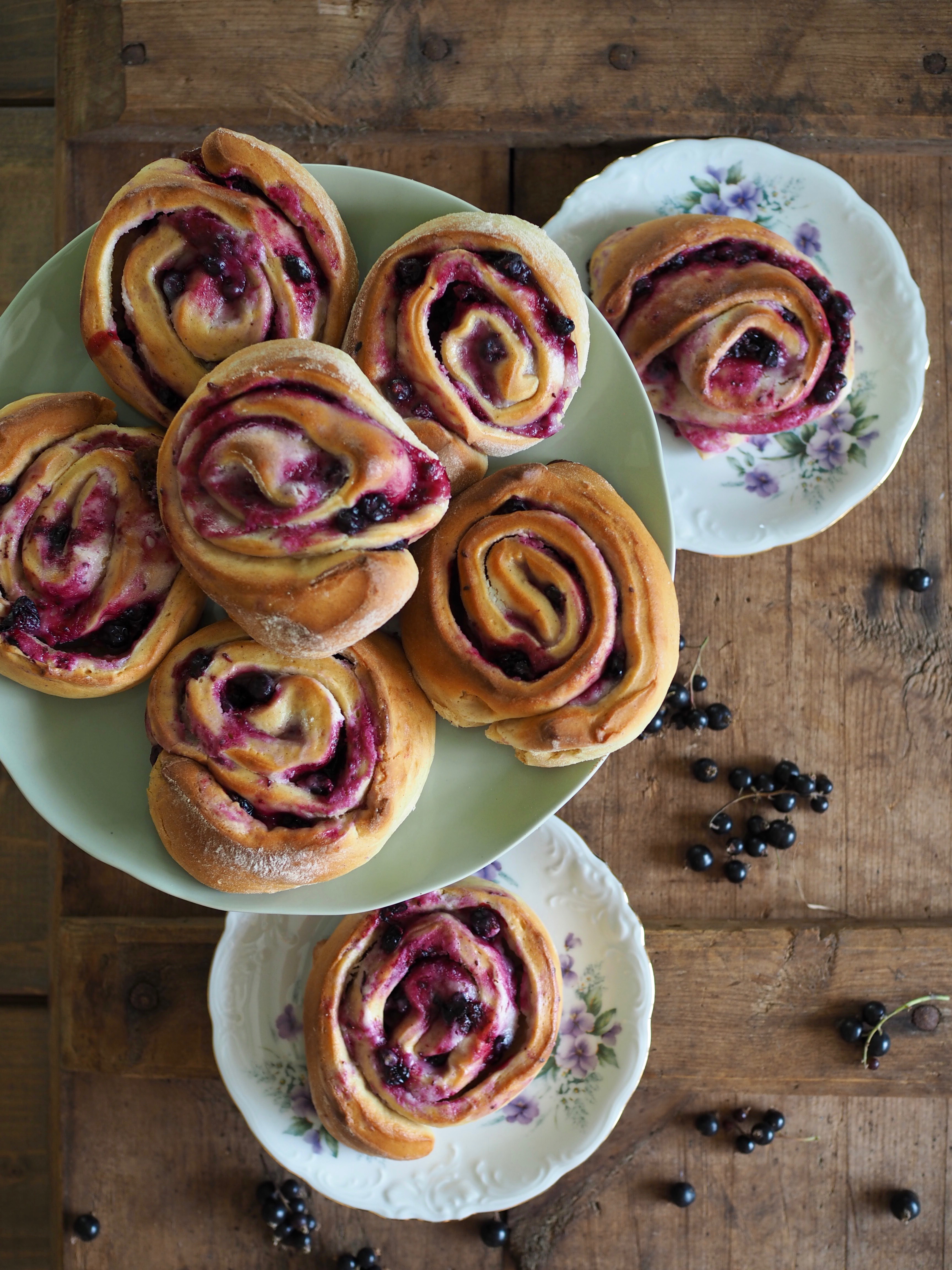 Blackcurrant Sweet Buns (Solbærsnurrer)