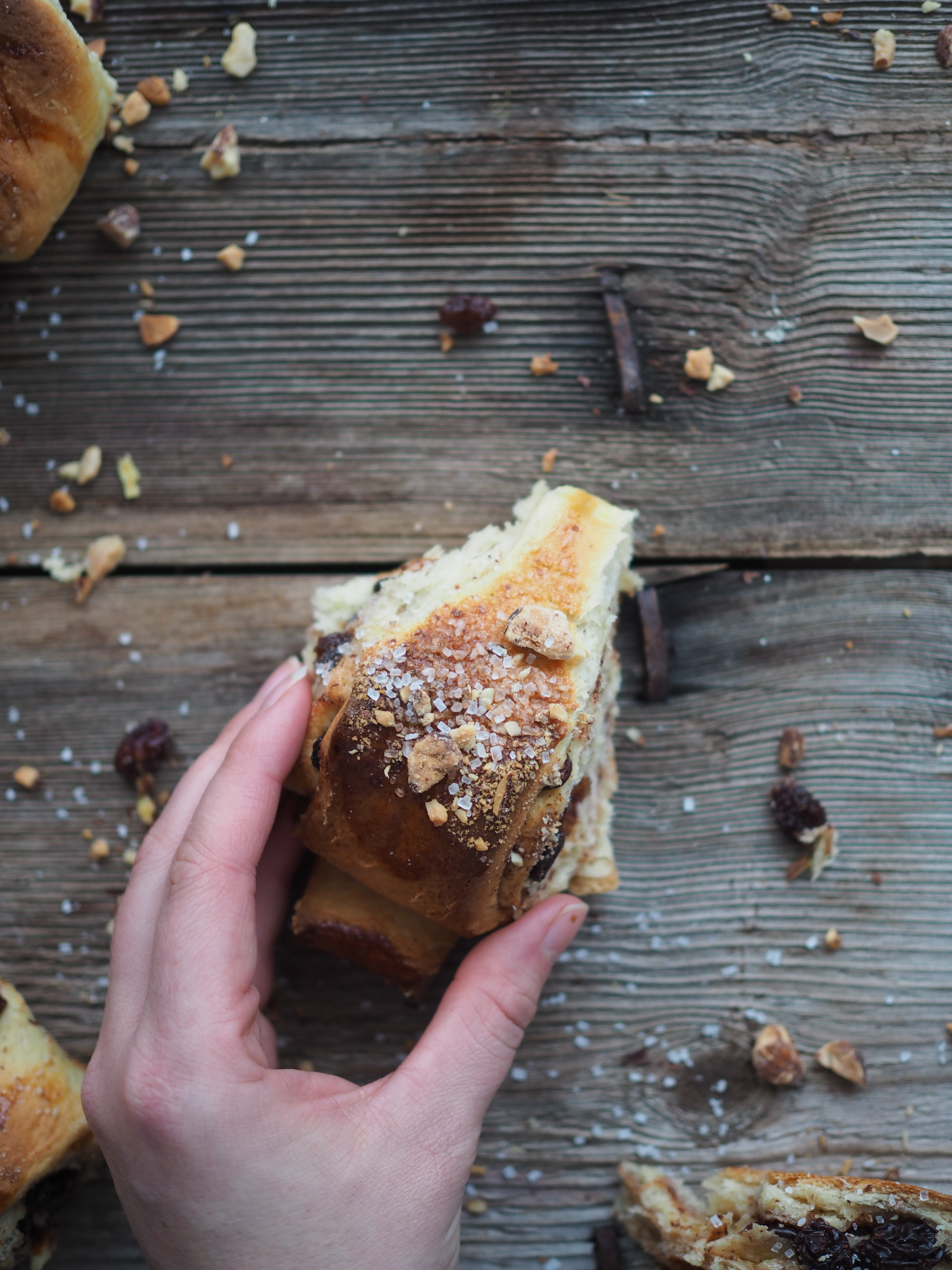 Glitrekringle (Maj-Lis's Norwegian pastry with raisins and nuts)