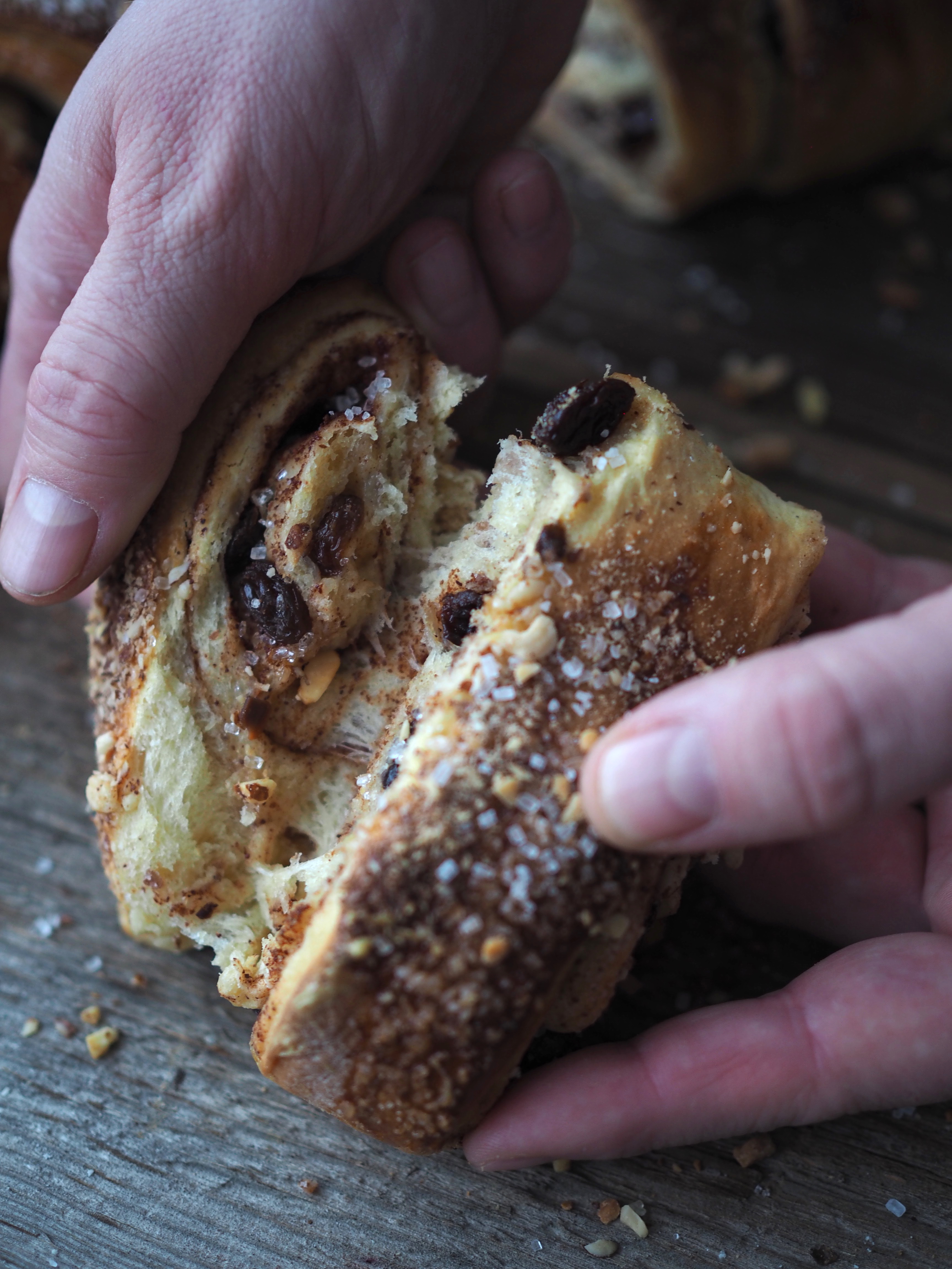 Glitrekringle (Maj-Lis's Norwegian pastry with raisins and nuts)