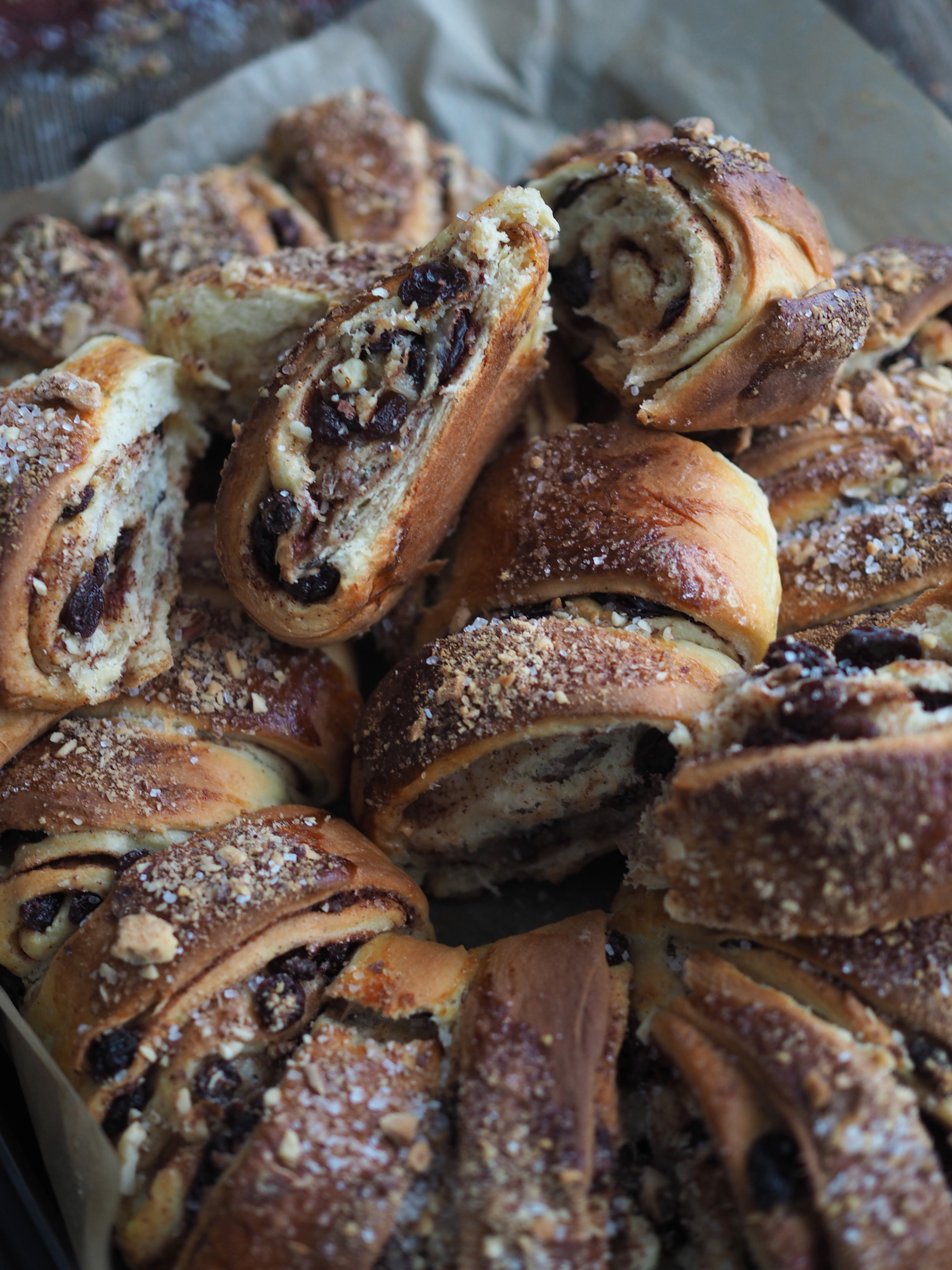 Glitrekringle (Maj-Lis's Norwegian pastry with raisins and nuts)