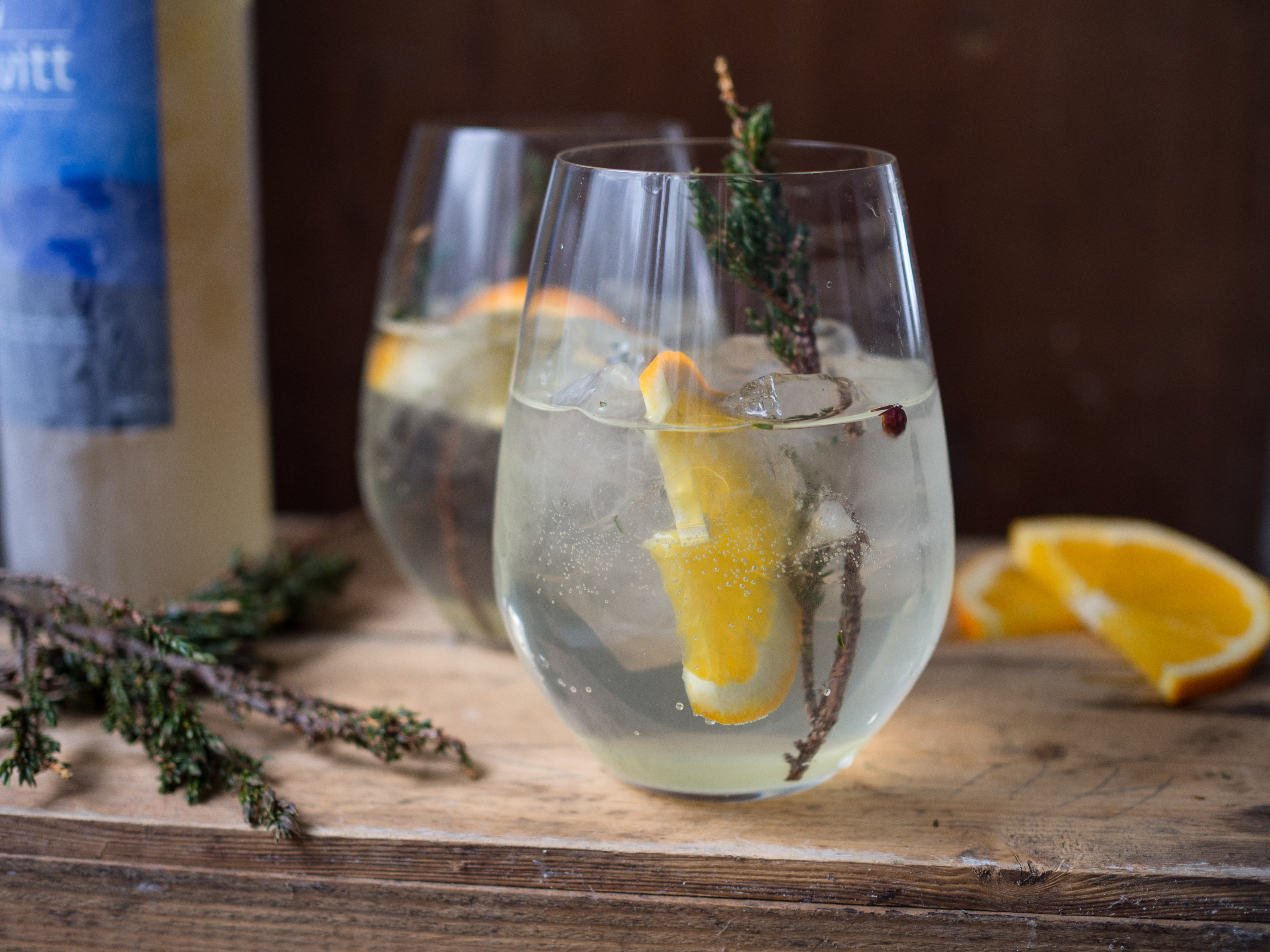 Aquavit, Orange and Juniper Cocktail (Akevitt-cocktail med appelsin og einer)