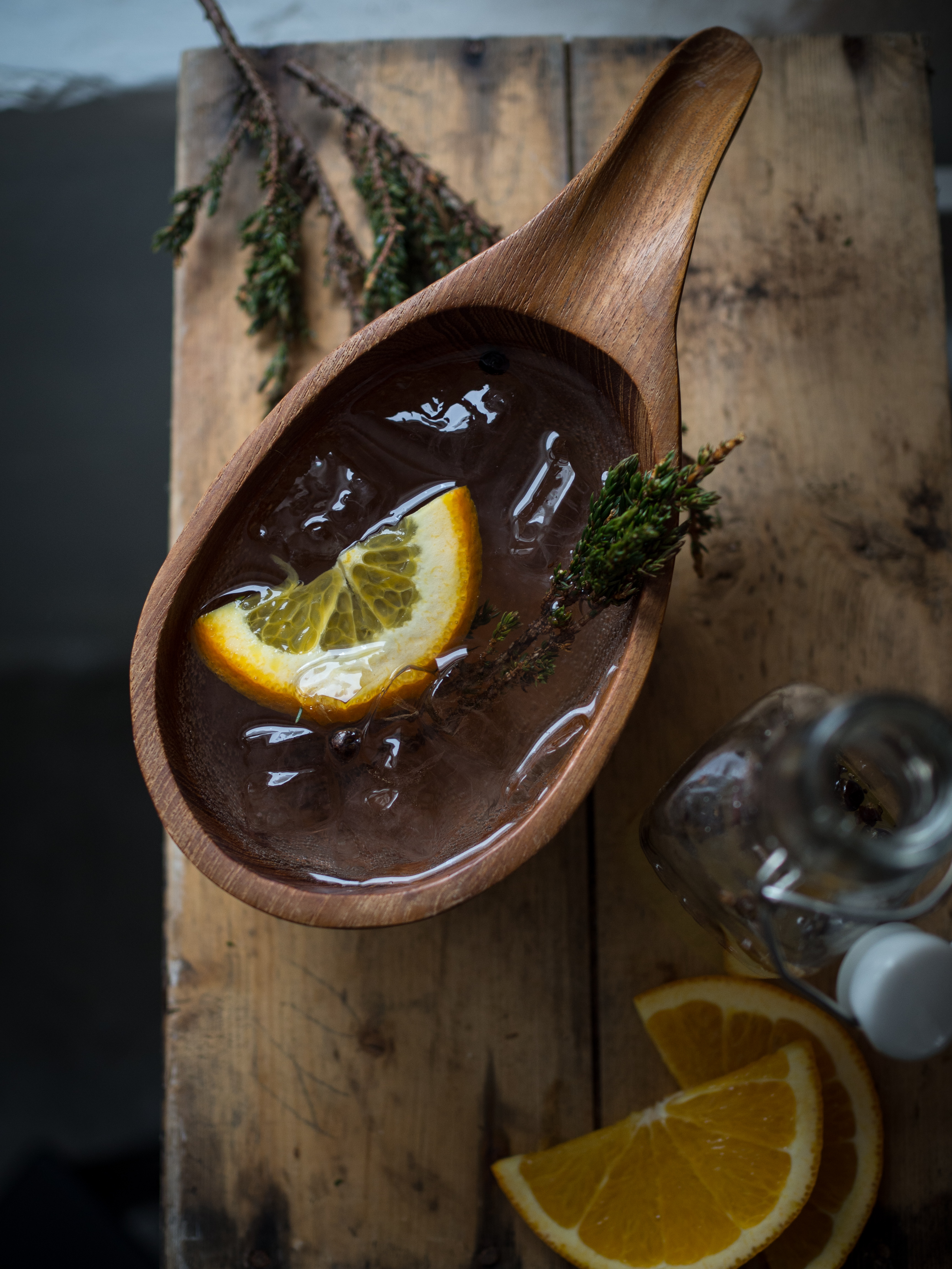 Aquavit, Orange and Juniper Cocktail (Akevitt-cocktail med appelsin og einer)