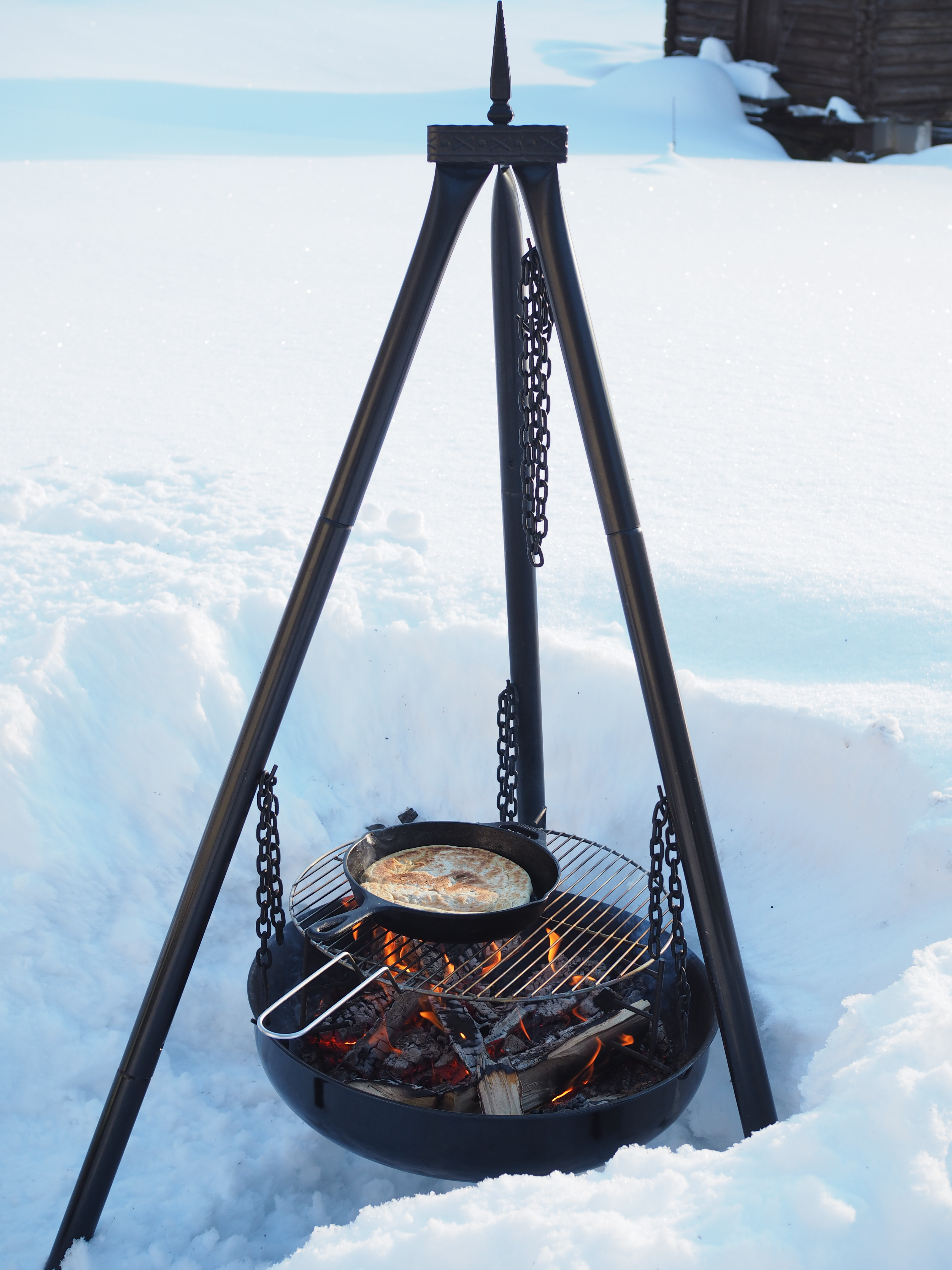 Outdoor Skillet Pizza with Lamb and Pea Pesto