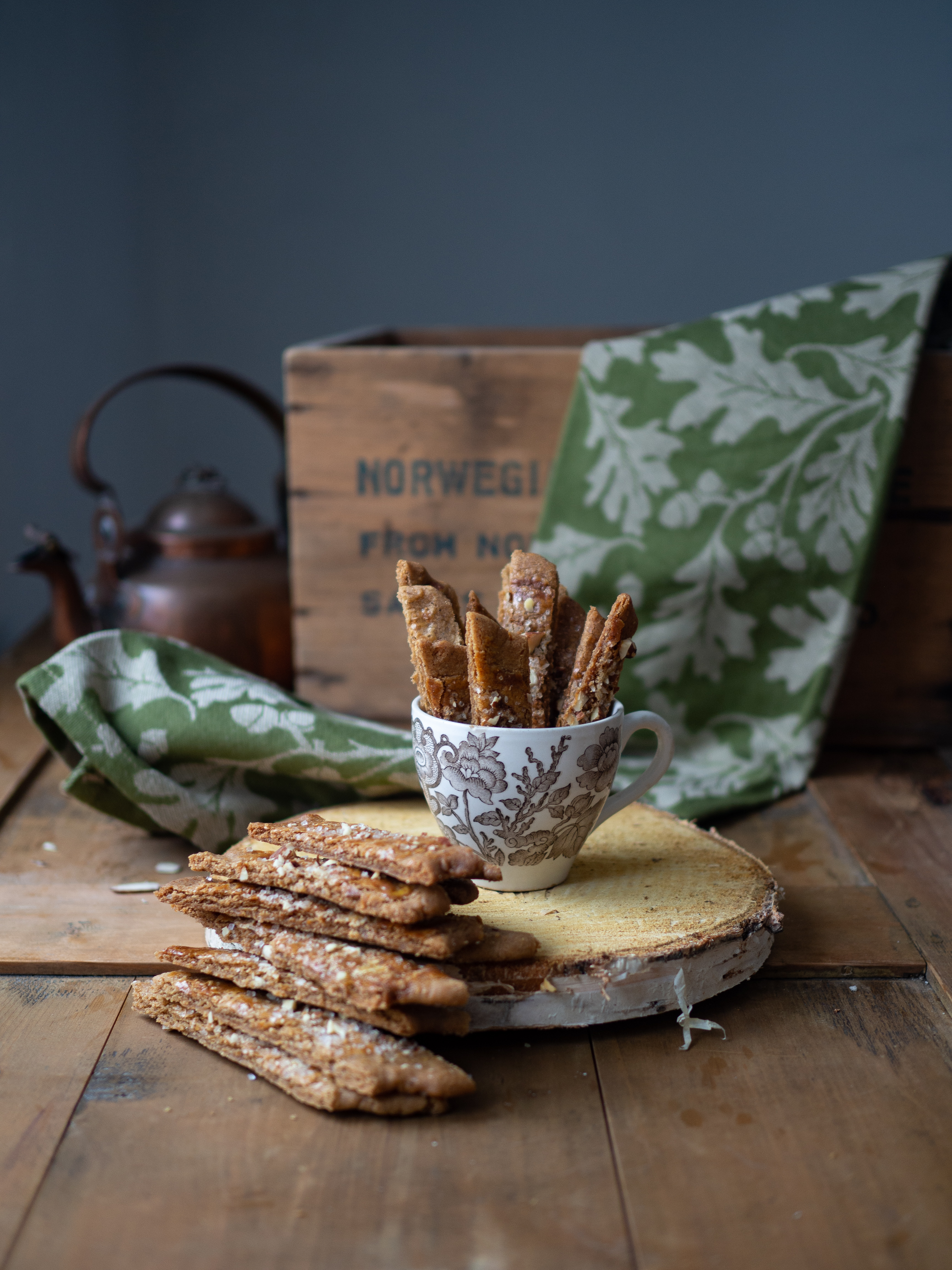 Brune Pinner (Norwegian Christmas Cookies)