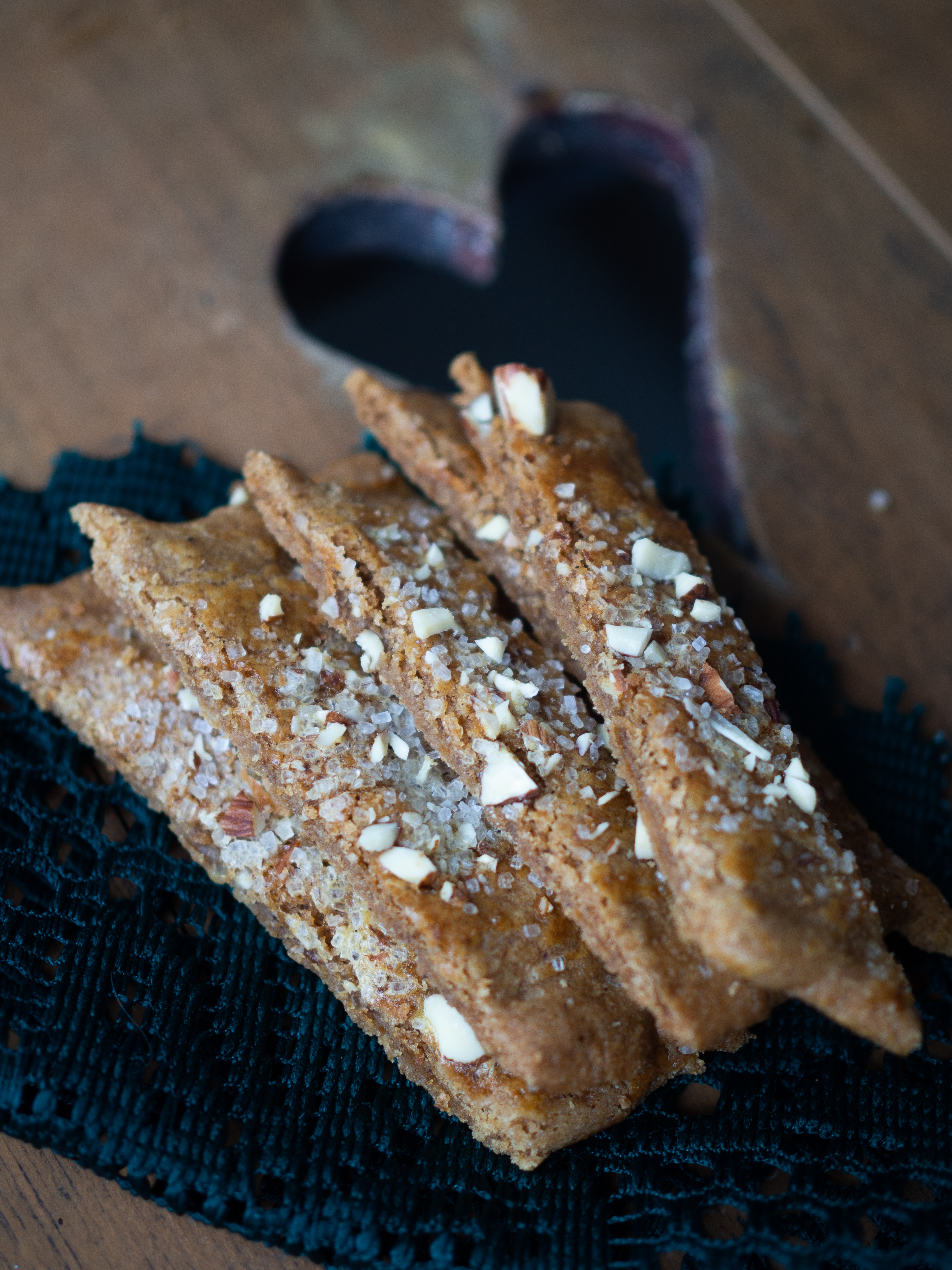 Brune Pinner (Norwegian Christmas Cookies)