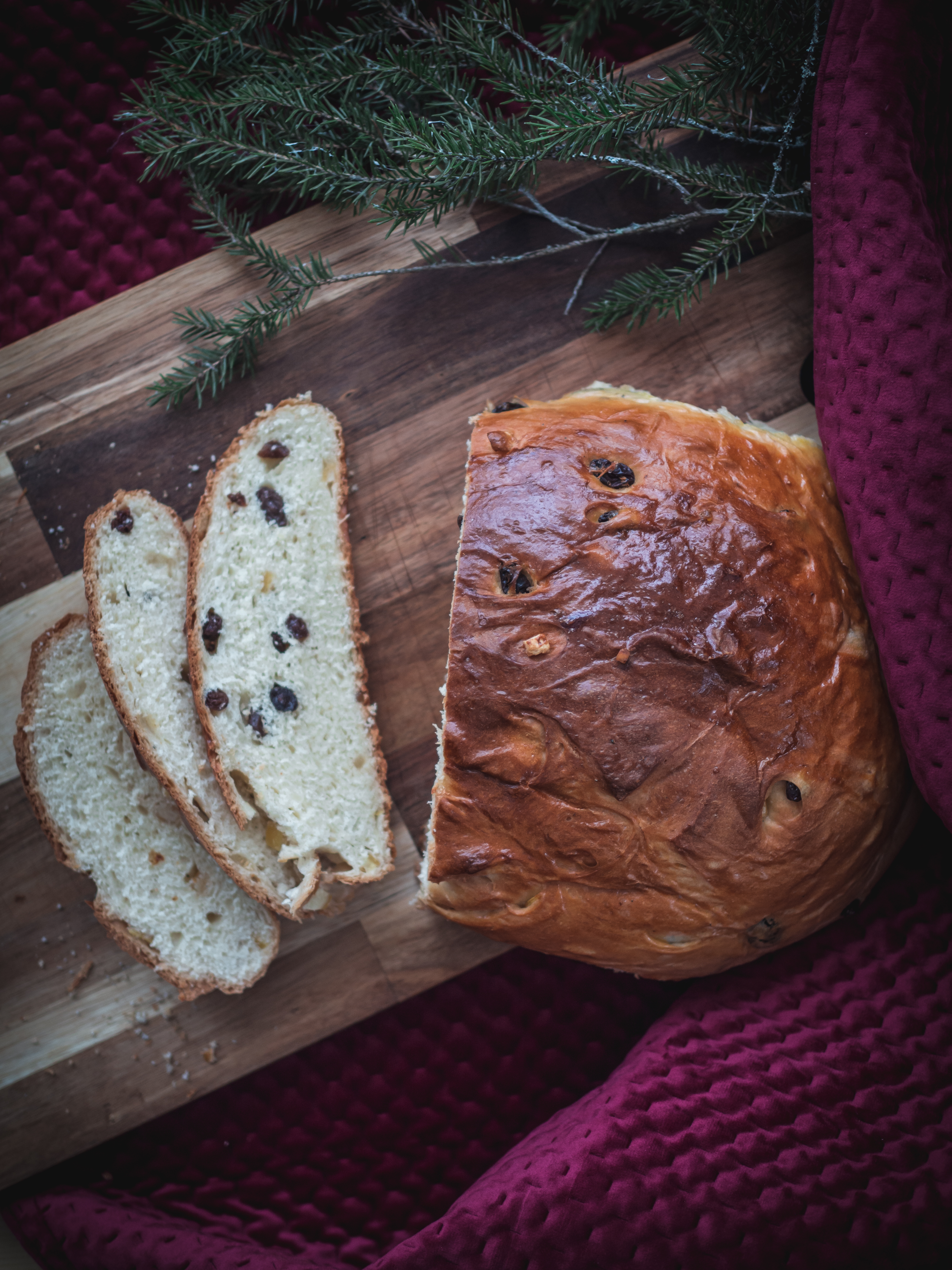 Julekake (Norwegian Christmas Bread)