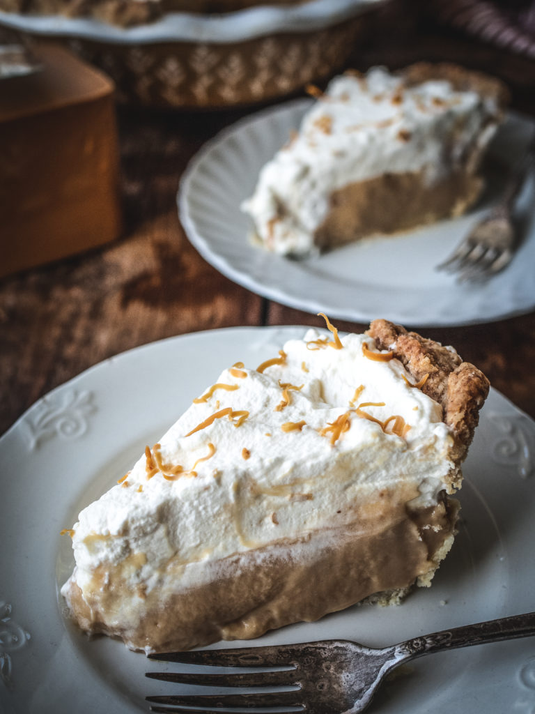 Brunost Cream Pie (brunostkrem-pai)
