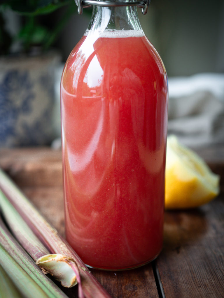 Homemade Rhubarb Cordial (Rabarbrasaft)