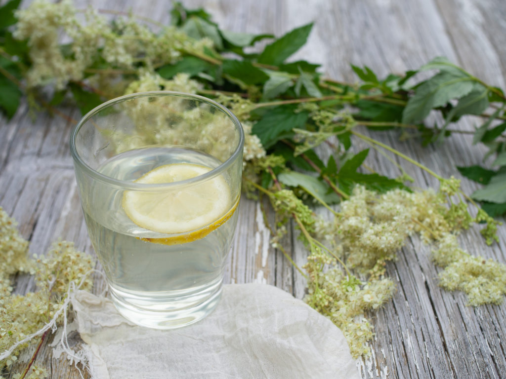 Meadowsweet Cordial (Mjødurtsaft)