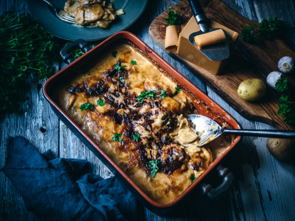 Creamy Brown Cheese Scalloped Potatoes 