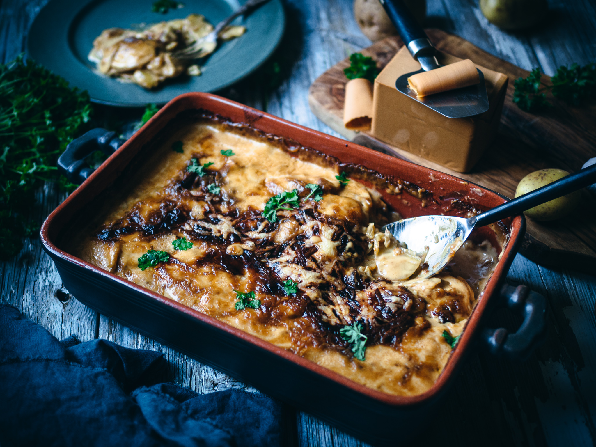 Creamy Brown Cheese Scalloped Potatoes
