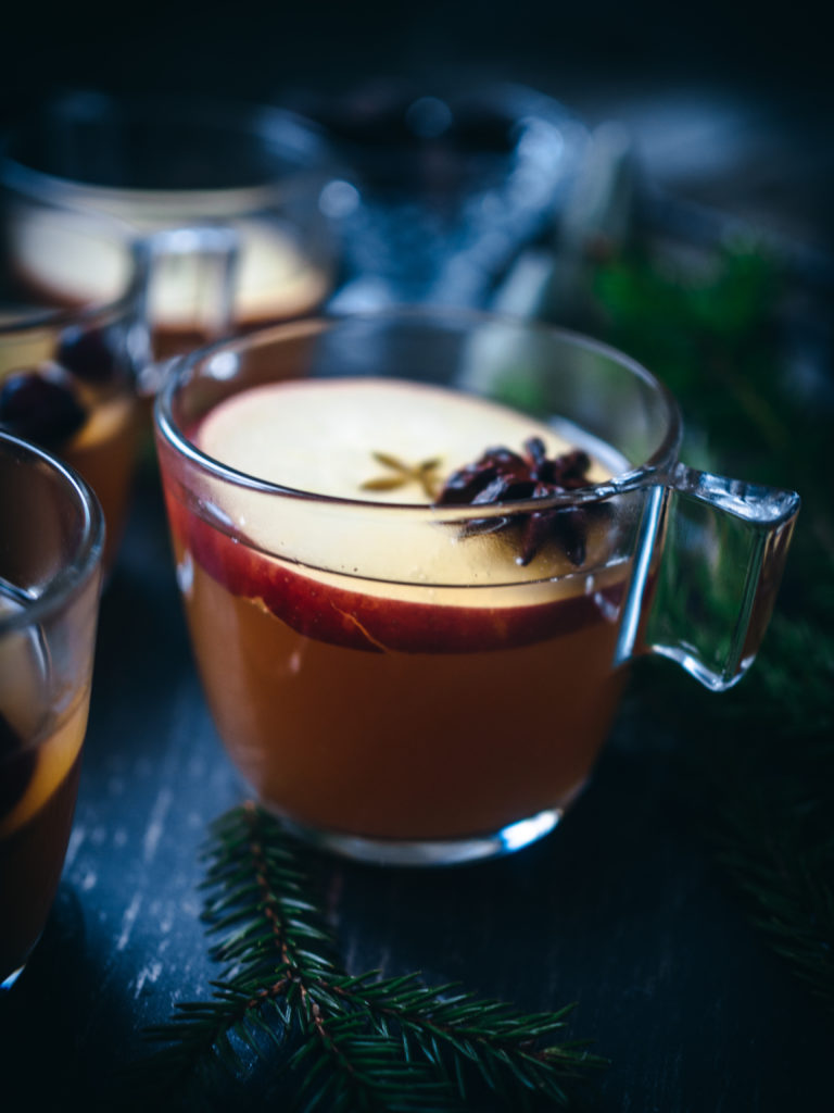 Hot Mulled Apple Cider (Eplegløgg)