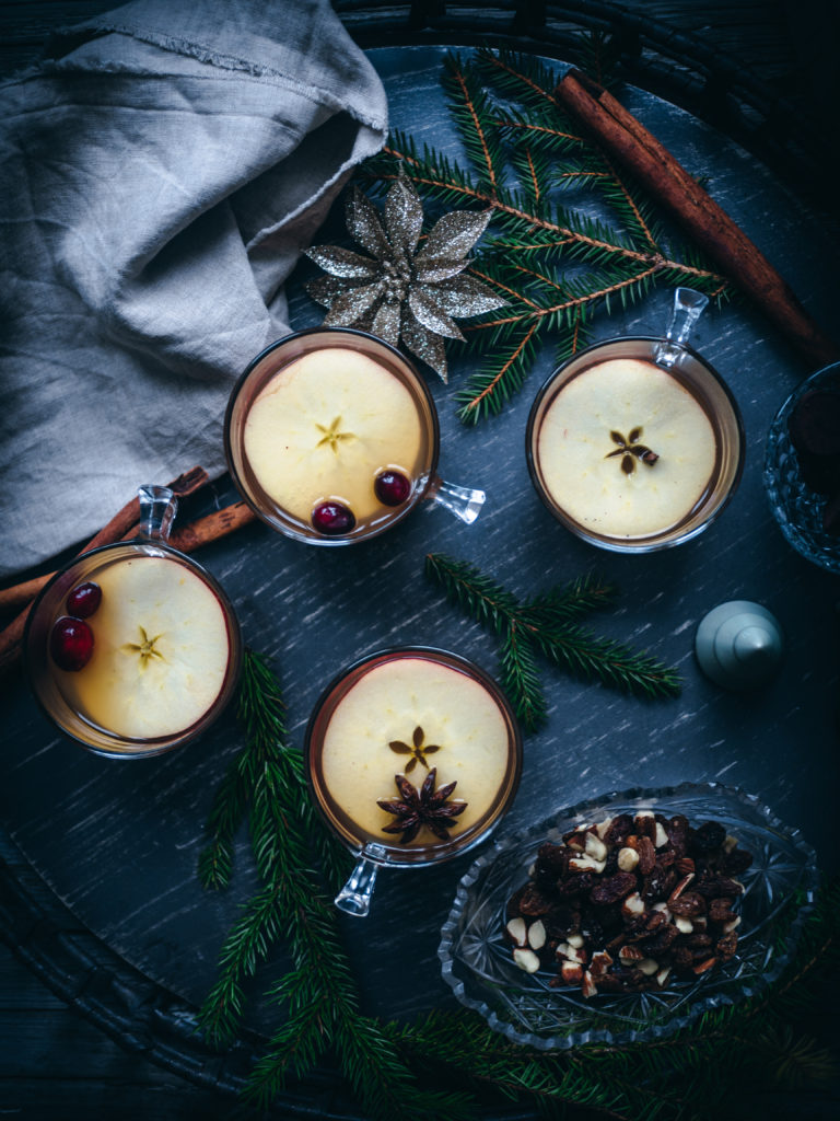 Hot Mulled Apple Cider (Eplegløgg)