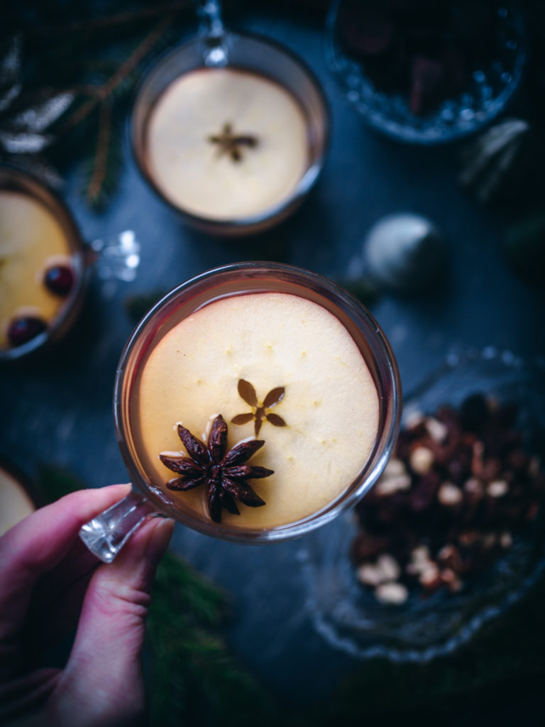 Hot Mulled Apple Cider (Eplegløgg)
