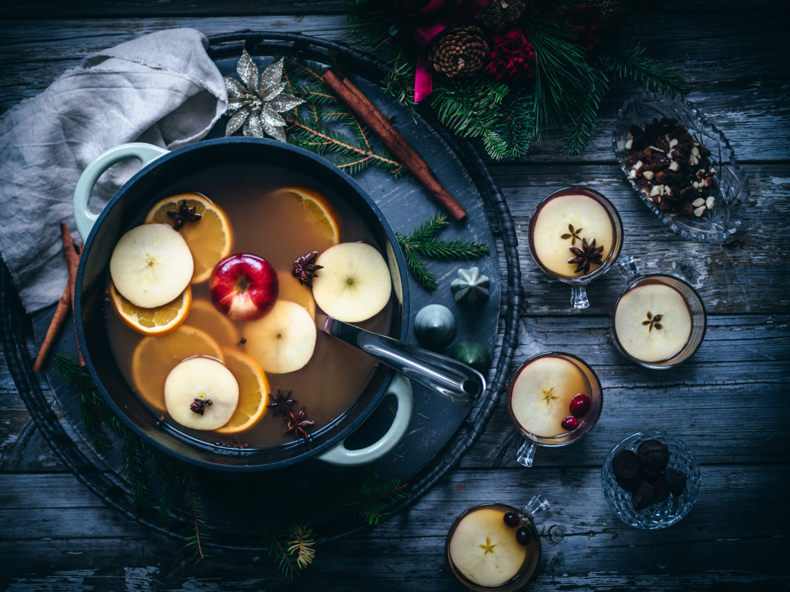 Hot Mulled Apple Cider (Eplegløgg)
