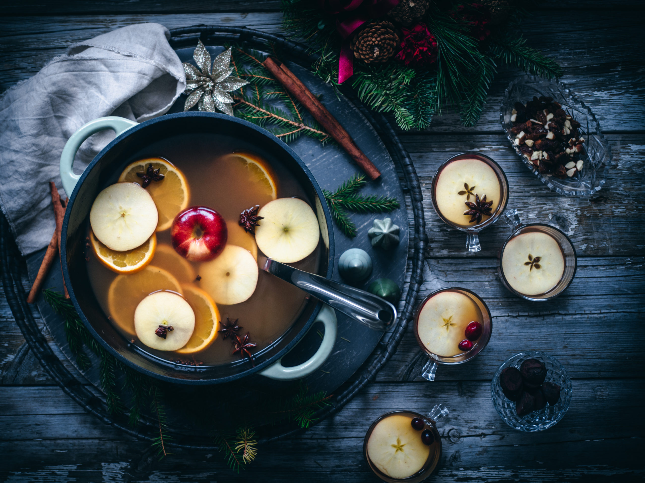 Hot Mulled Apple Cider (Eplegløgg)