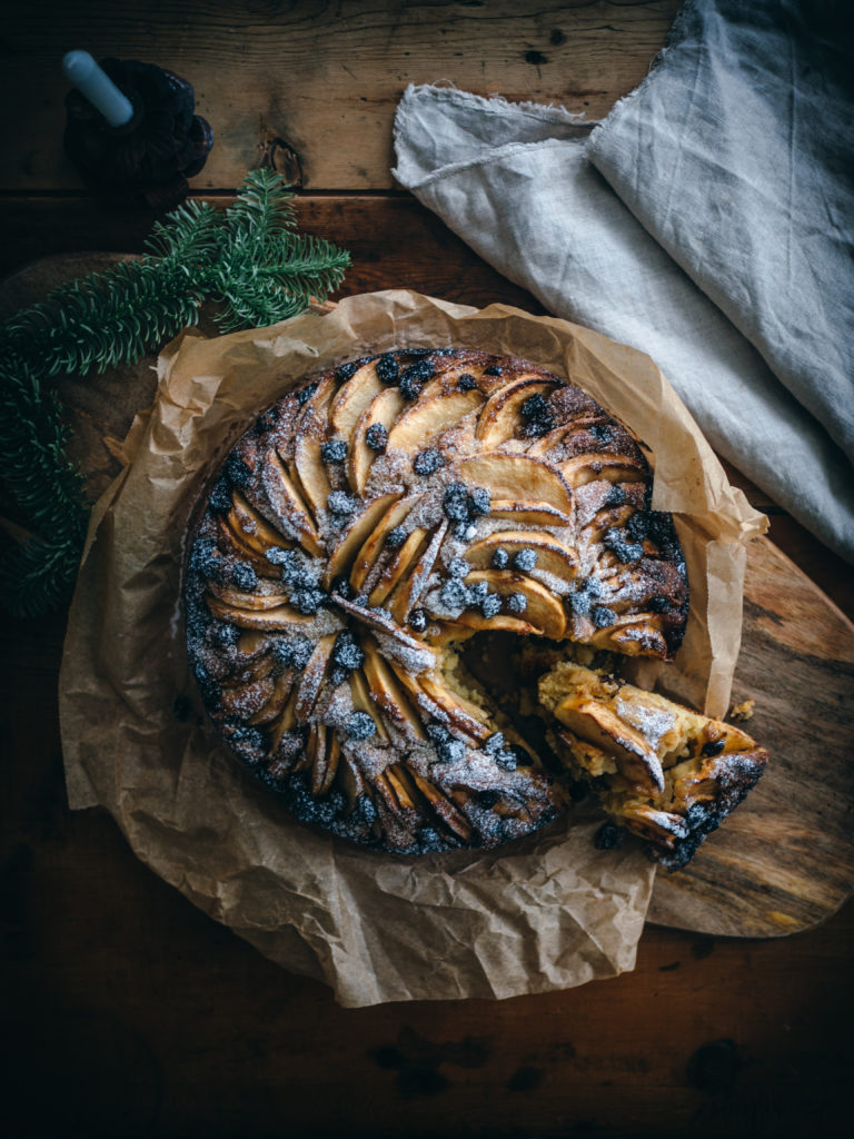 Apple Julekake Cake