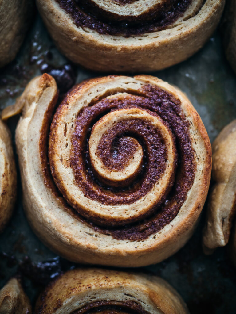 Pepperkaker Buns (Gingerbread Rolls)