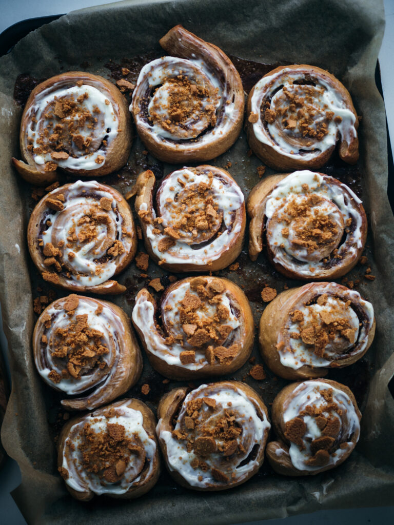 Pepperkaker Buns (Gingerbread Rolls)