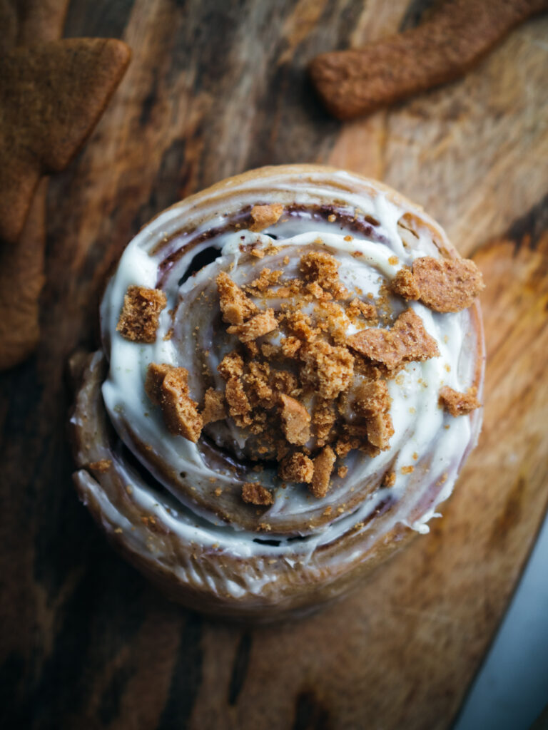 Pepperkaker Buns (Gingerbread Rolls)