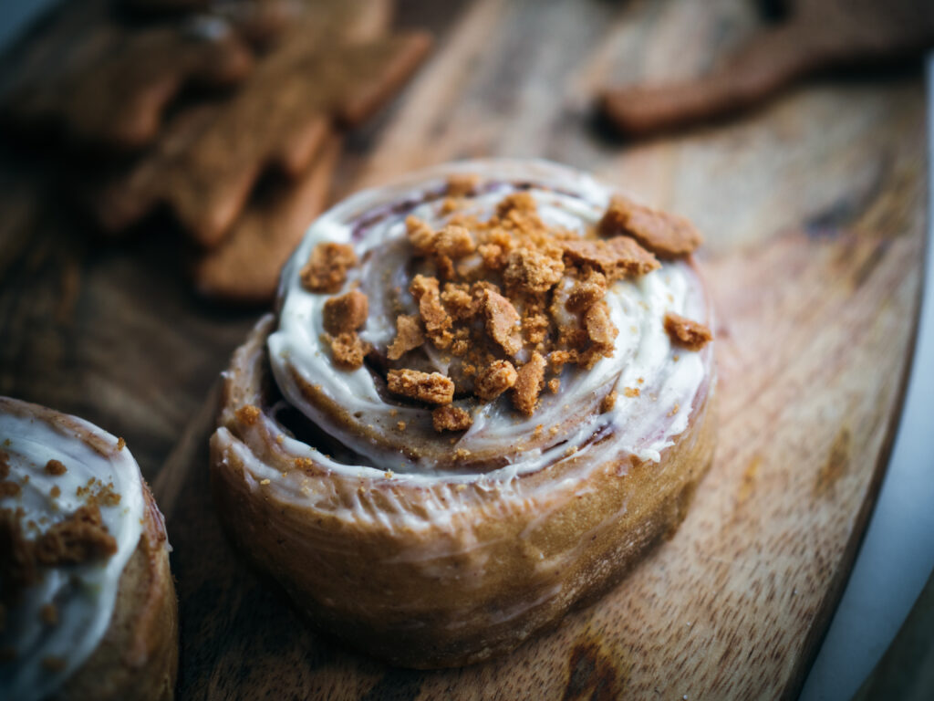 Pepperkaker Buns (Gingerbread Rolls)