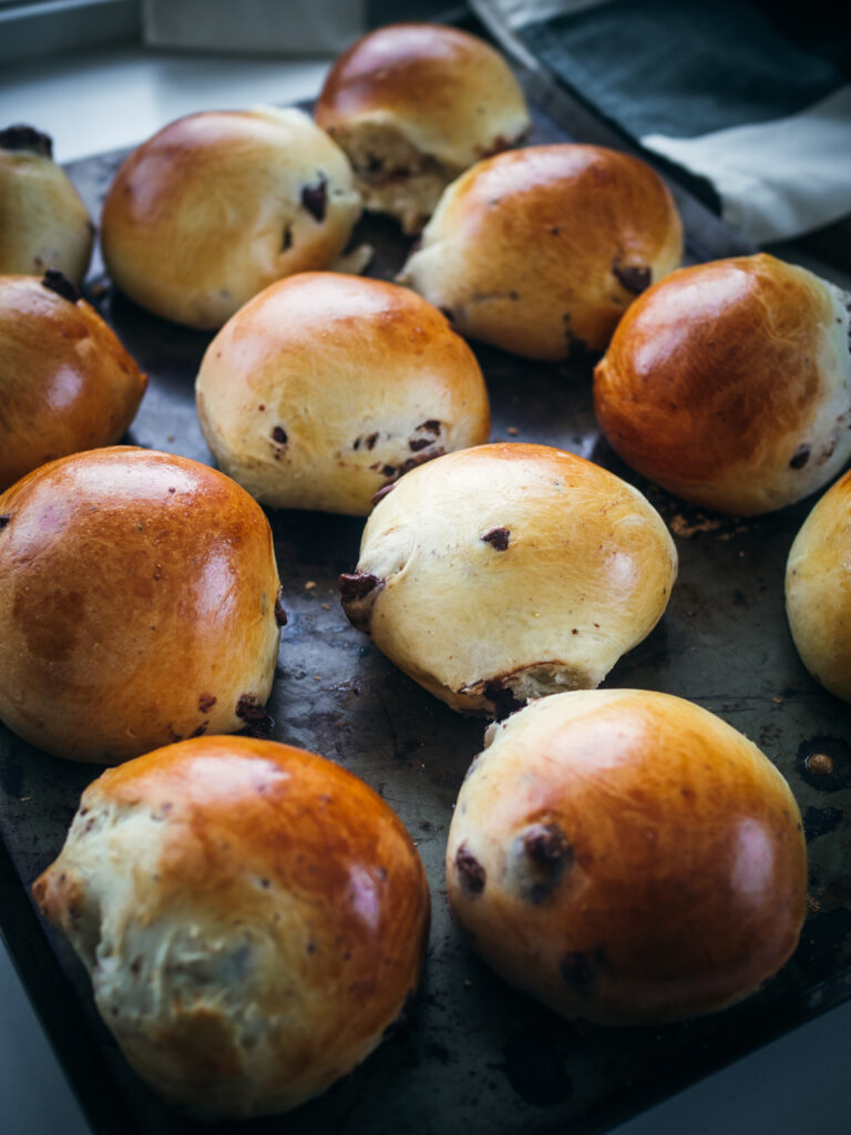 Chocolate Cardamom Buns (sjokoladeboller)