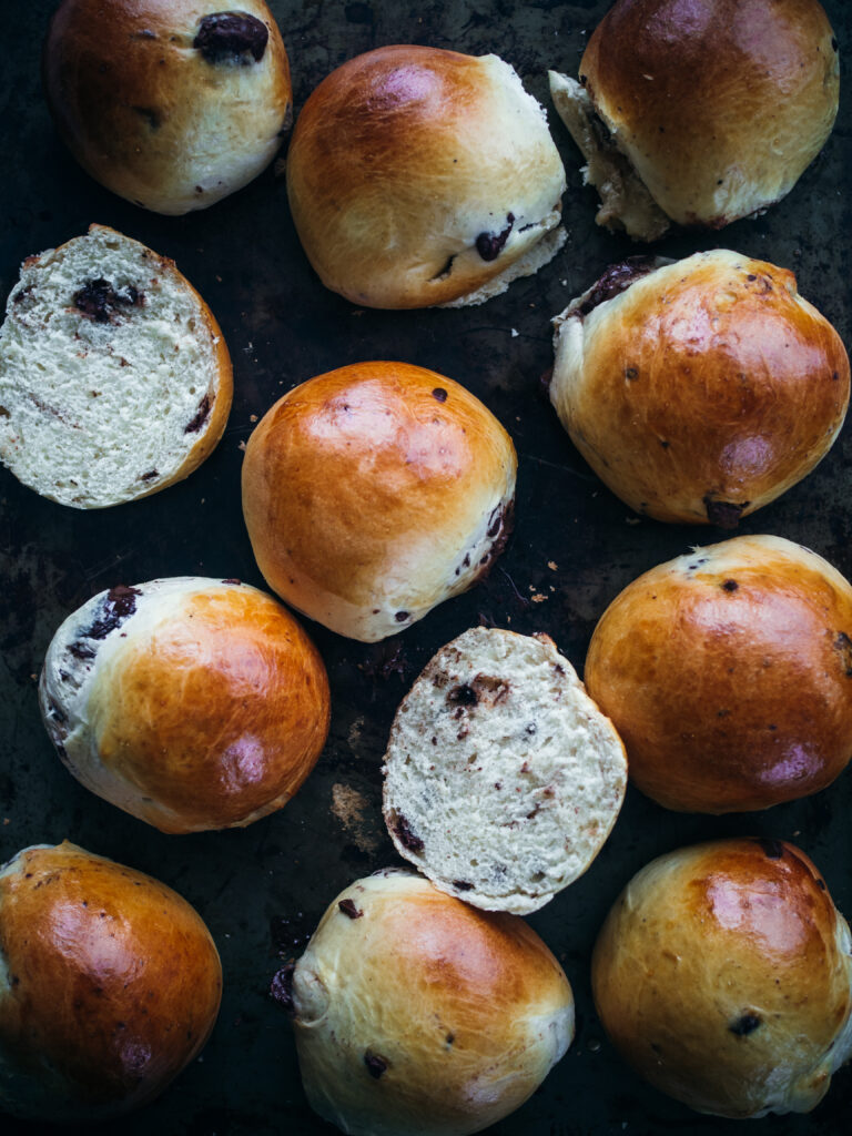 Chocolate Cardamom Buns (sjokoladeboller)