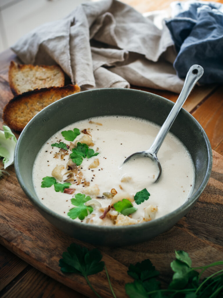 Creamy Cauliflower Soup (blomkålsuppe)