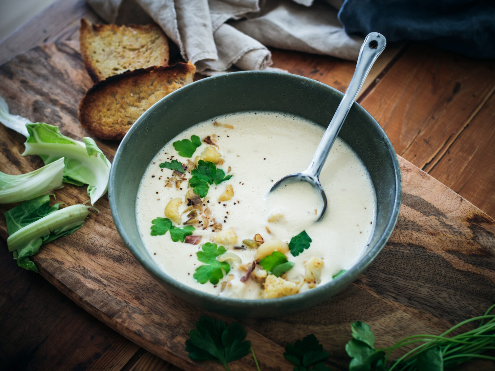 Creamy Cauliflower Soup (blomkålsuppe)