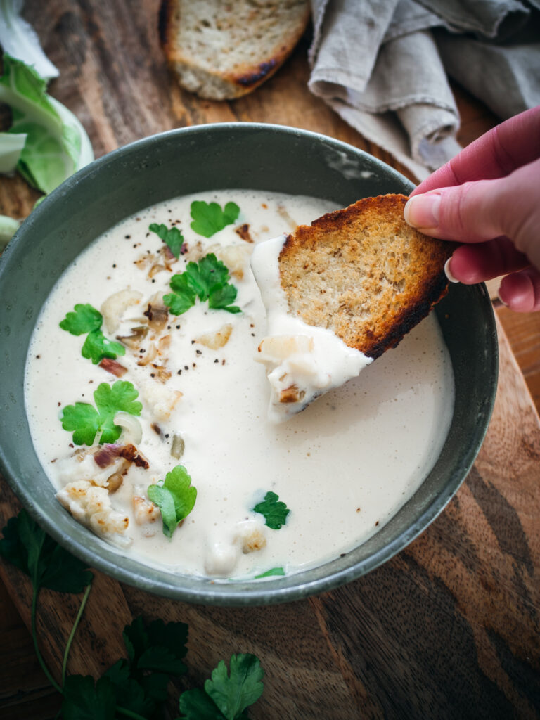 Creamy Cauliflower Soup (blomkålsuppe)